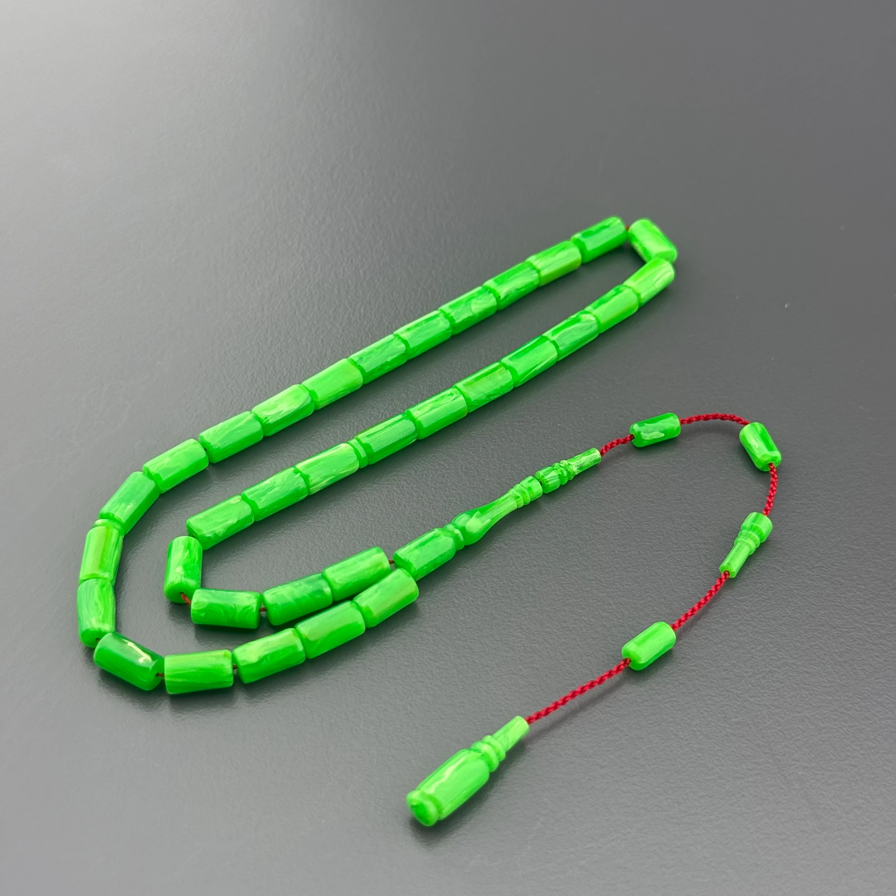 Özel Usta İşçilikli Bilek Boy Yeşil Kesme Kesim Sistemli Eski Alman Istaka Obje Tesbih