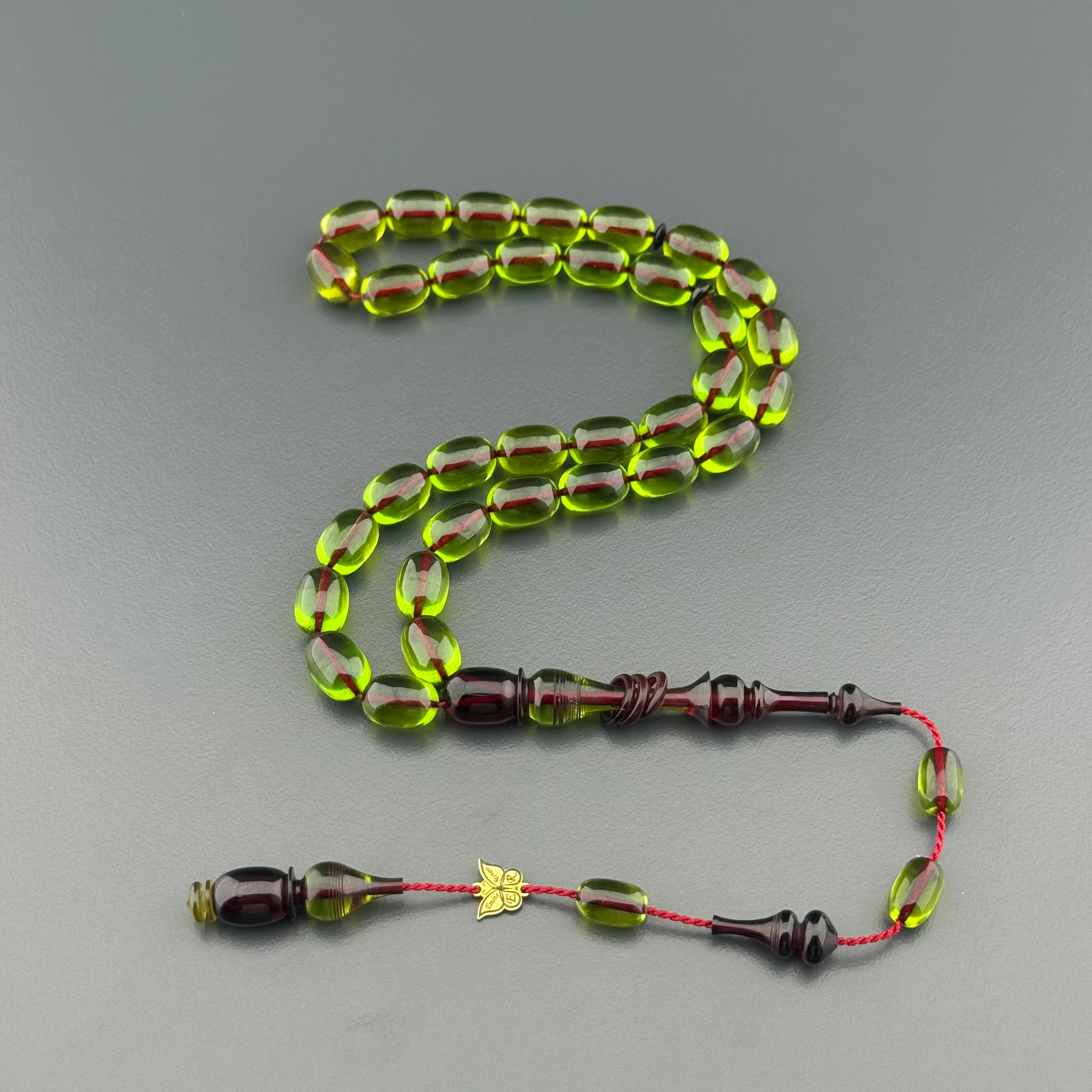 Emine REŞVANİ Usta İşçilikli Halkalı İmame Yeşil Badem Kesim Ateş Kehribar Tesbih