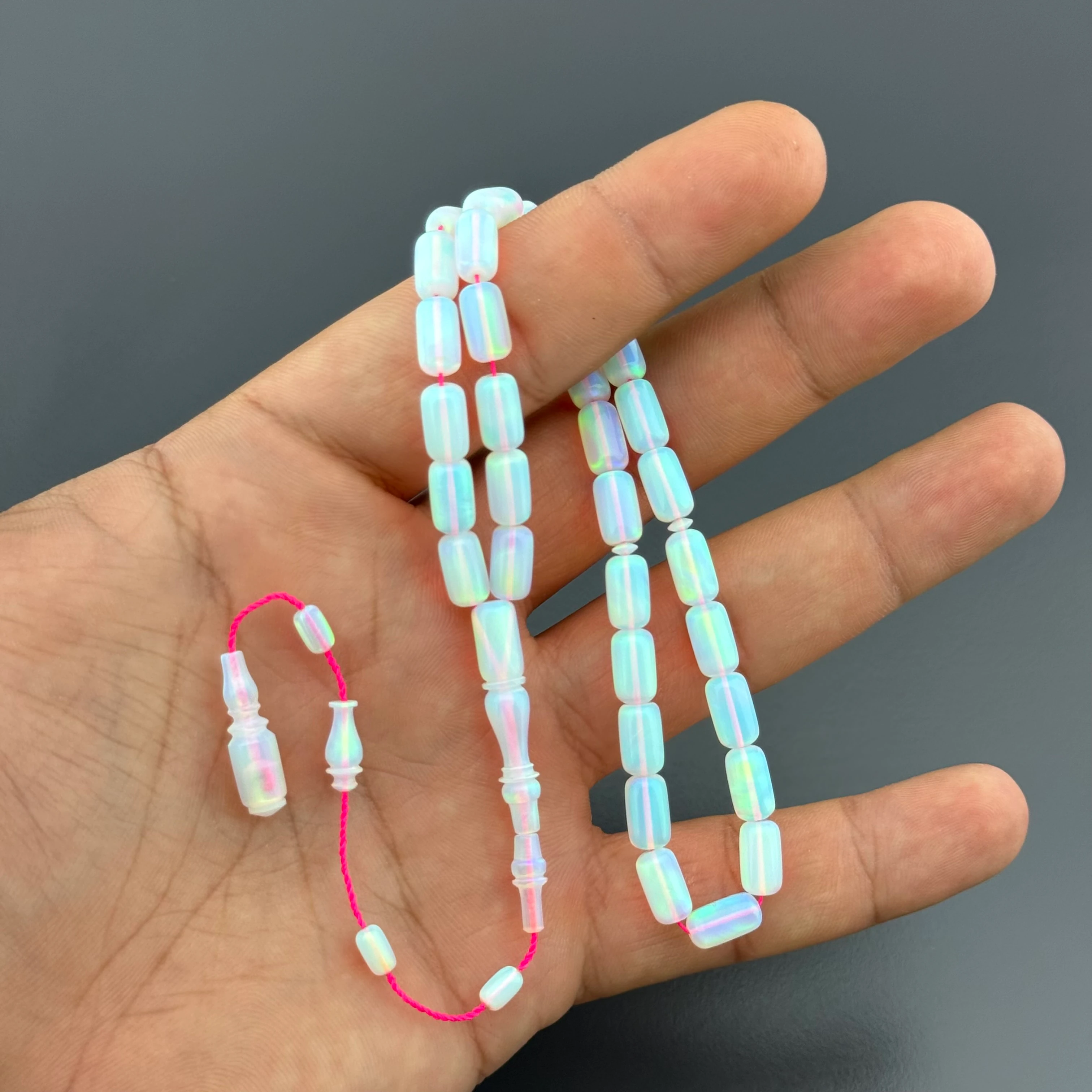 Usta İşçilikli Beyaz Kapsül Kesim Doğal Dokulu Opal Tesbih