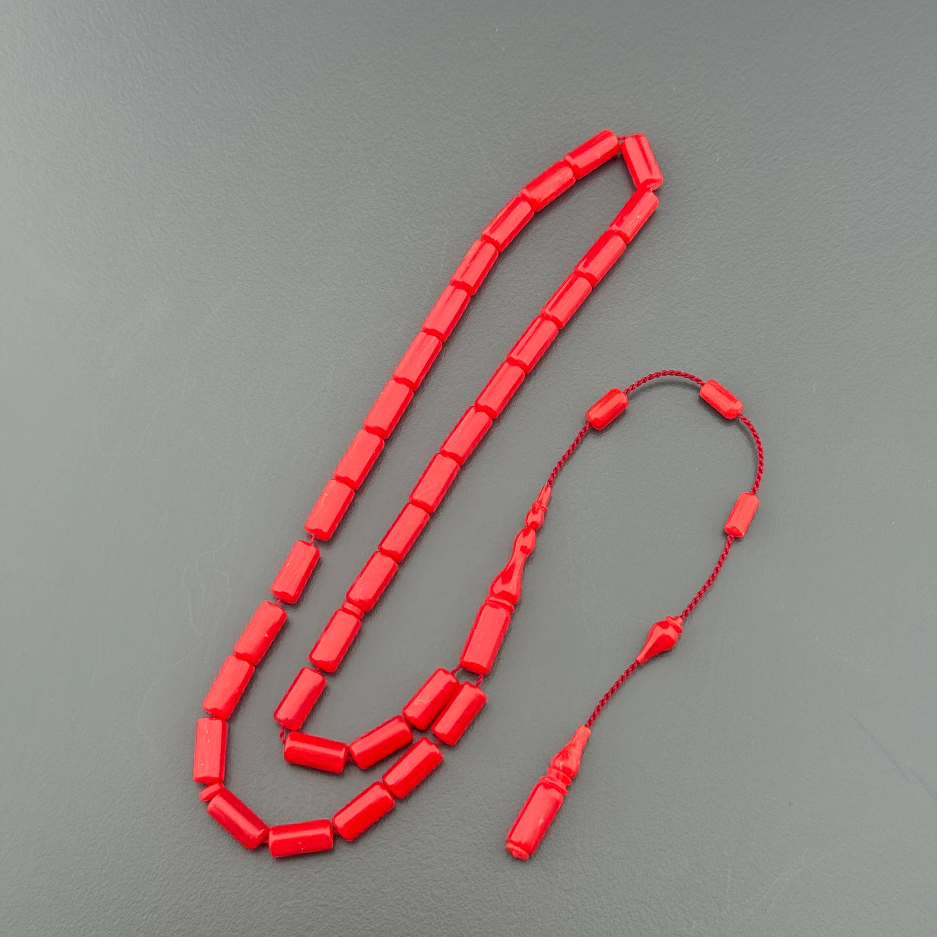 Özel Usta İşçilikli Kırmızı Kapsül Kesim Sistemli Eski Alman Istaka Obje Tesbih