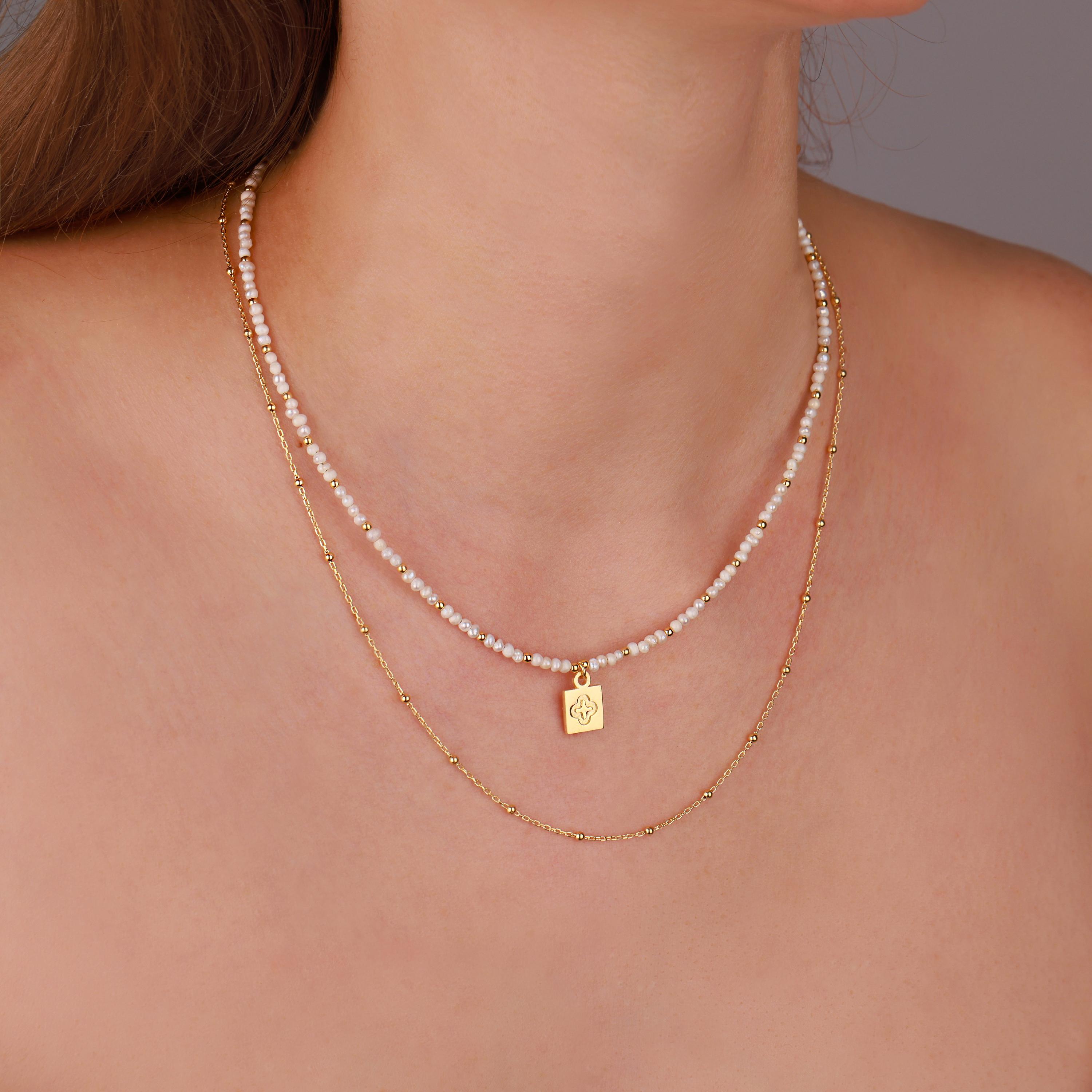 Mareta Clover Figured Pearl Silver Necklace