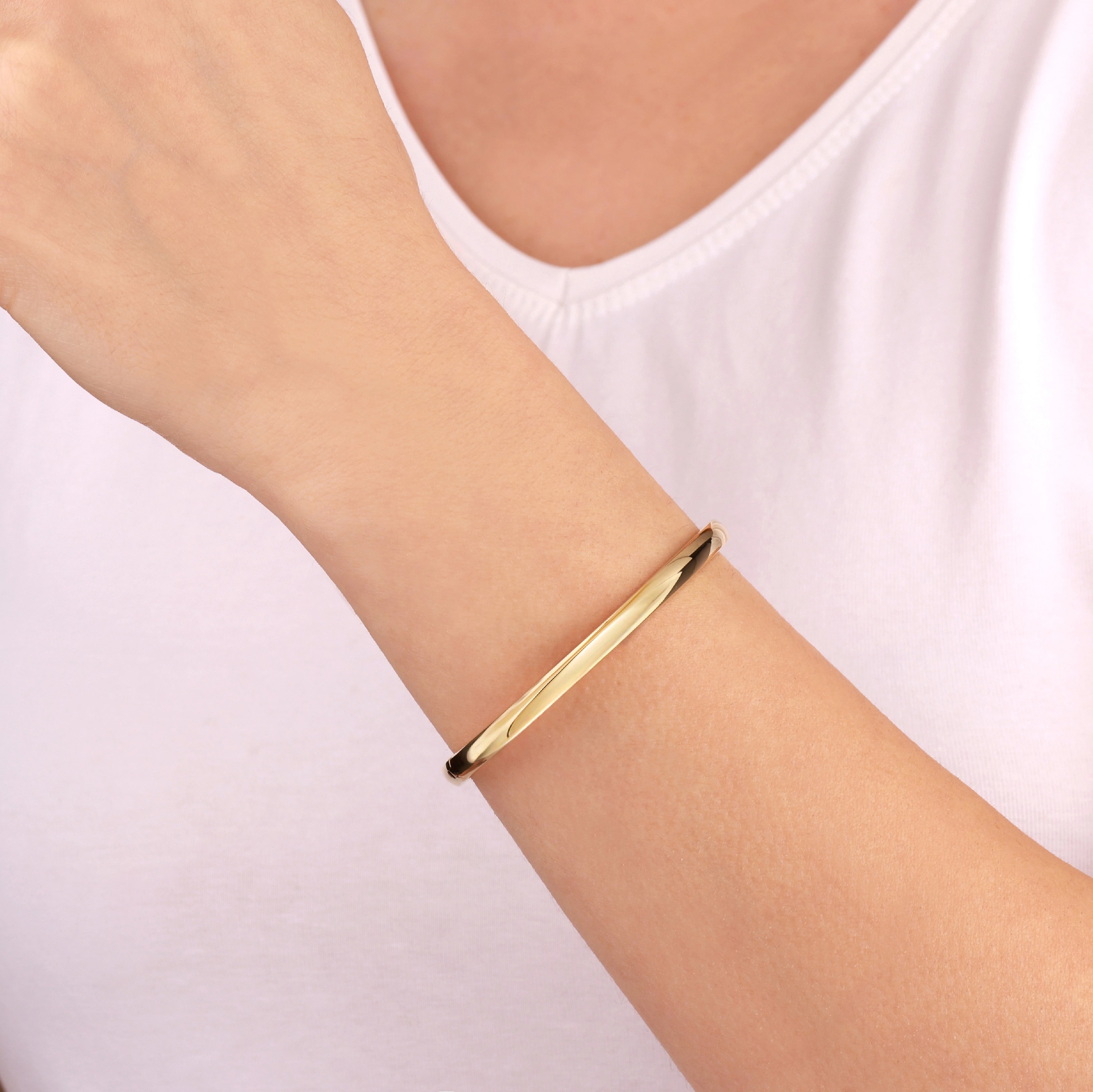 Liris 4 mm Düz Gümüş Kelepçe