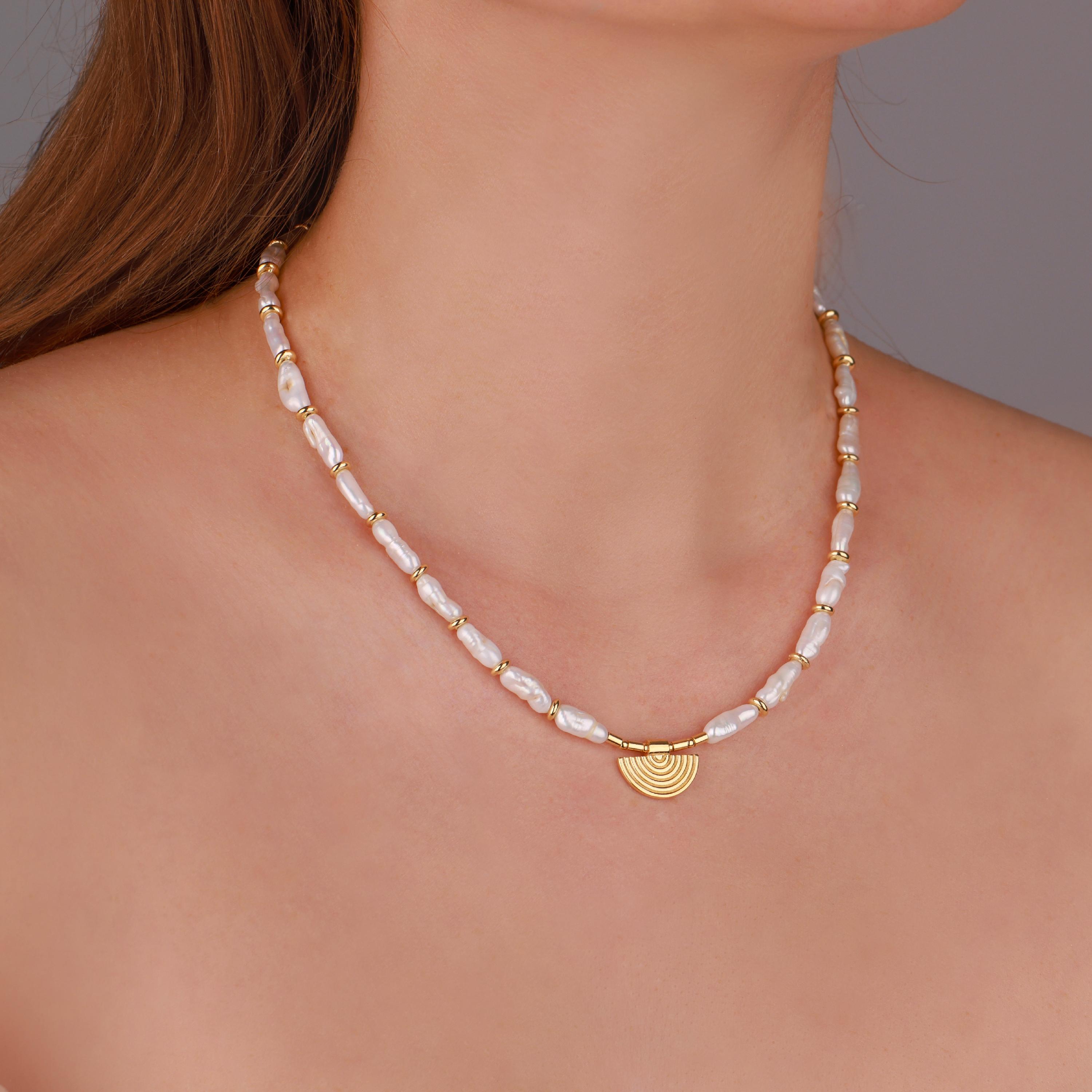 Soléa Half Moon Pearl Silver Necklace