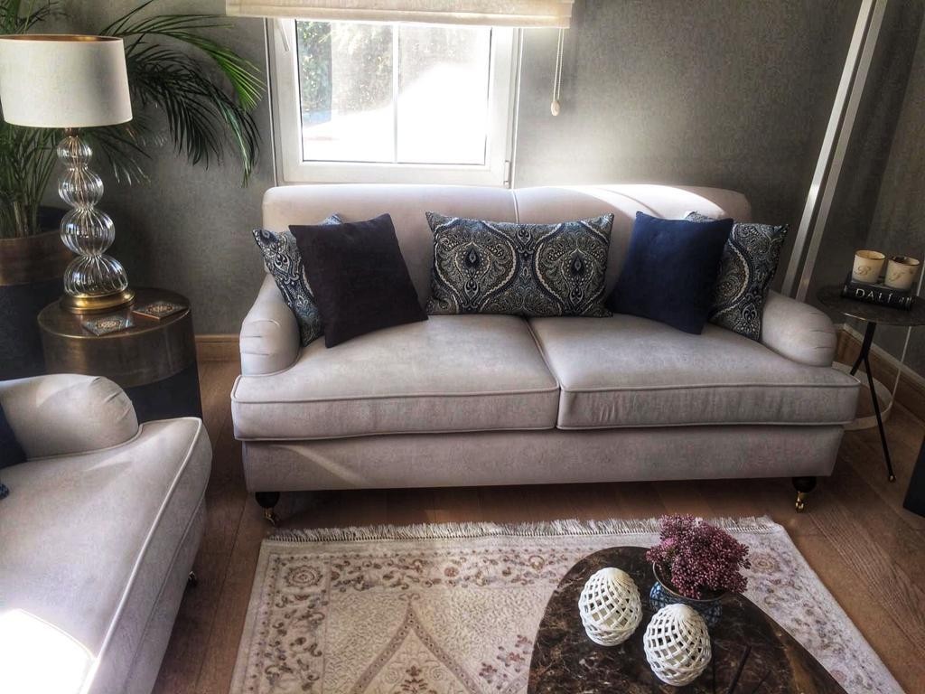 Manhattan Sofa