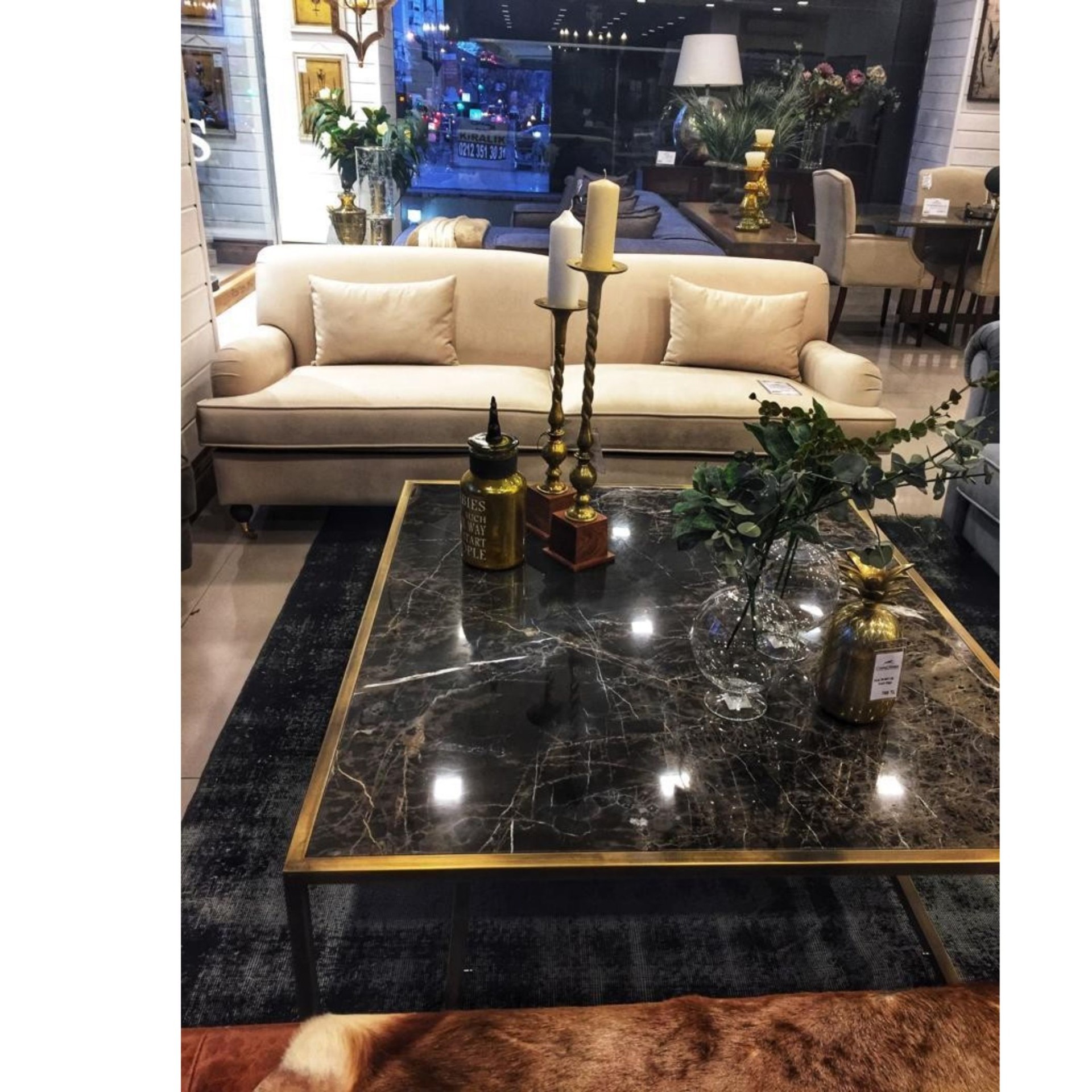 Manhattan Sofa