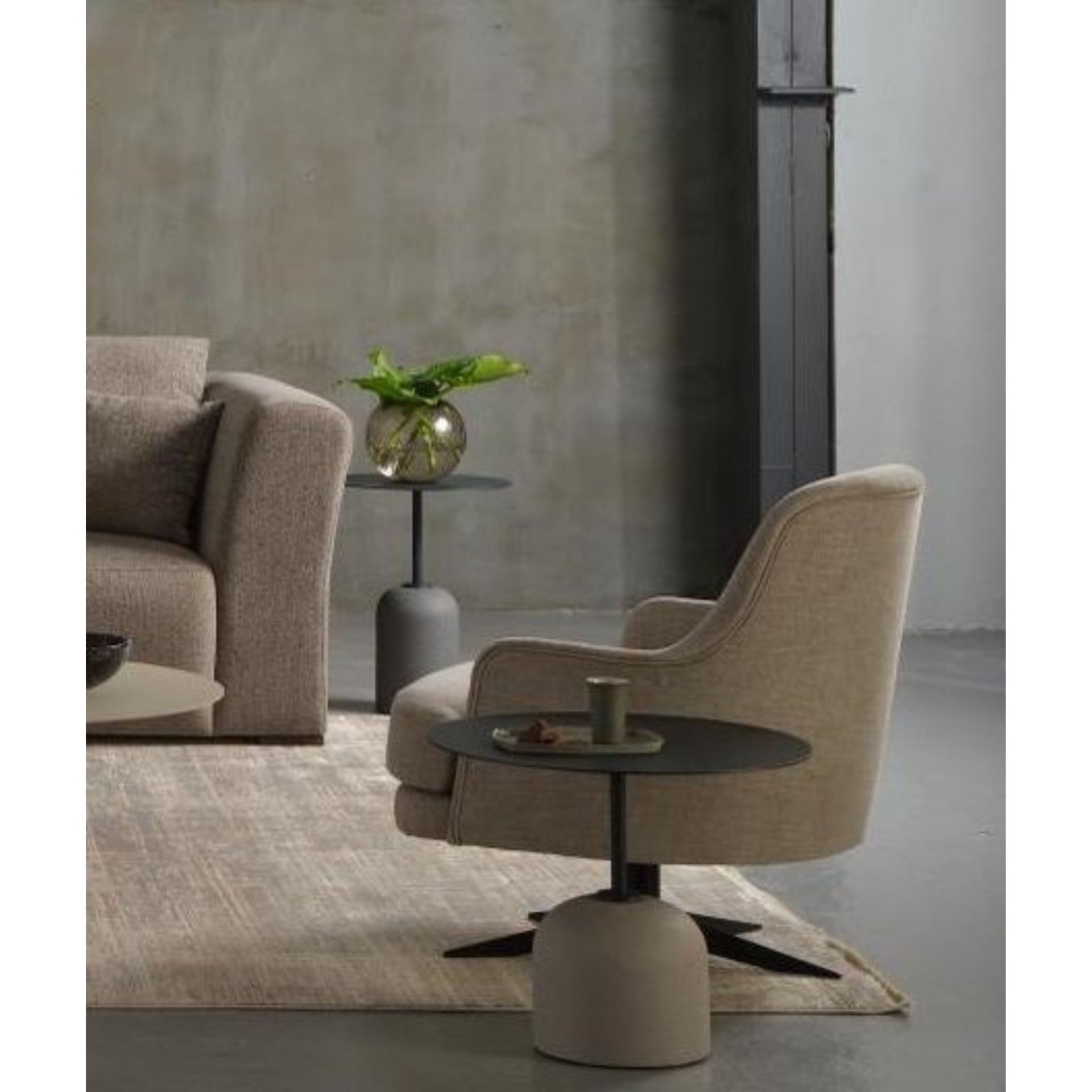 Seattle Rotating Chair
