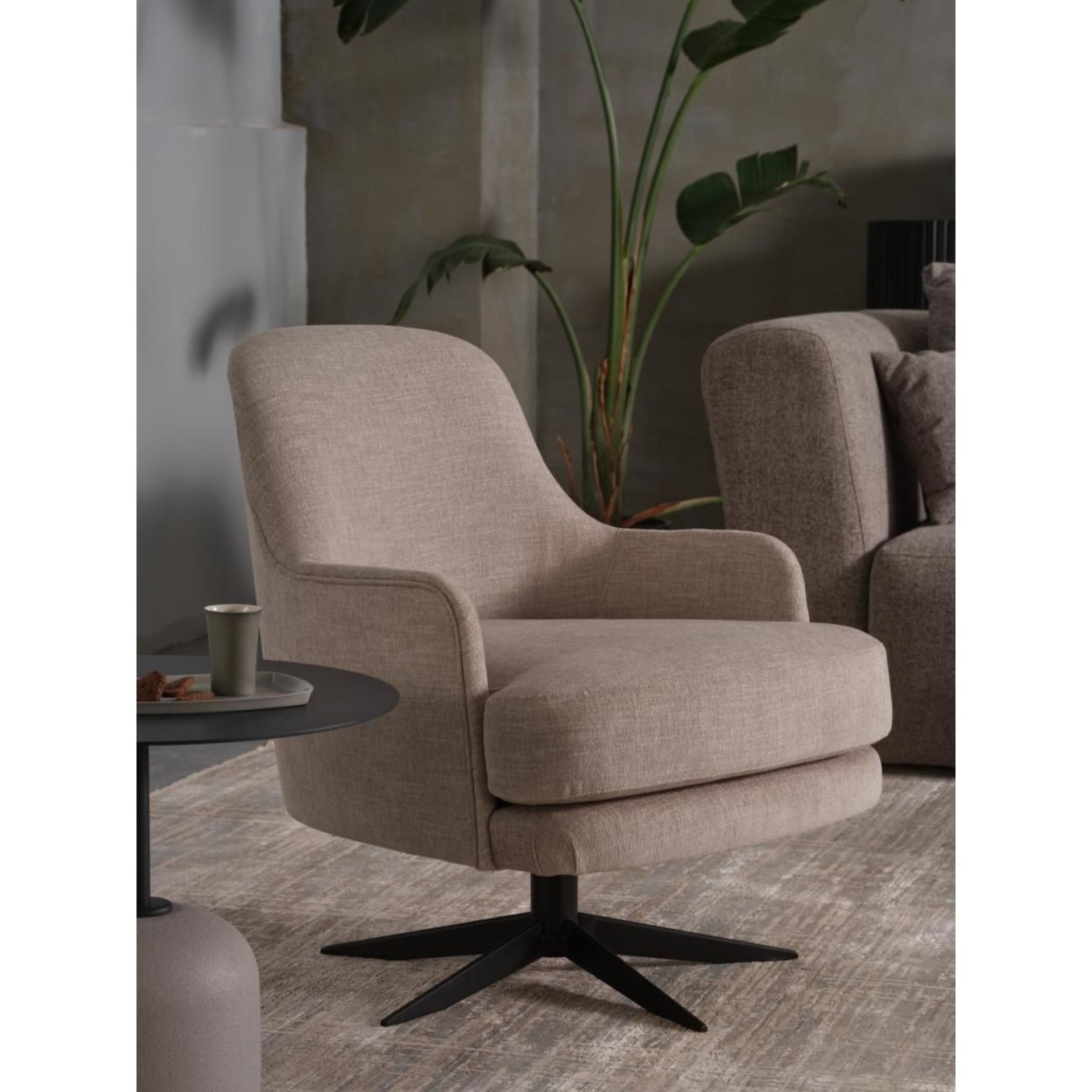 Seattle Rotating Chair