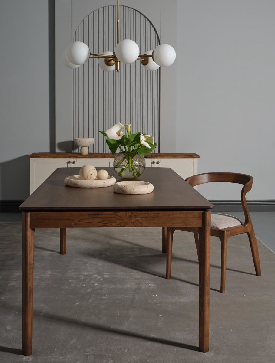 Casa Mila Extending Dining Table