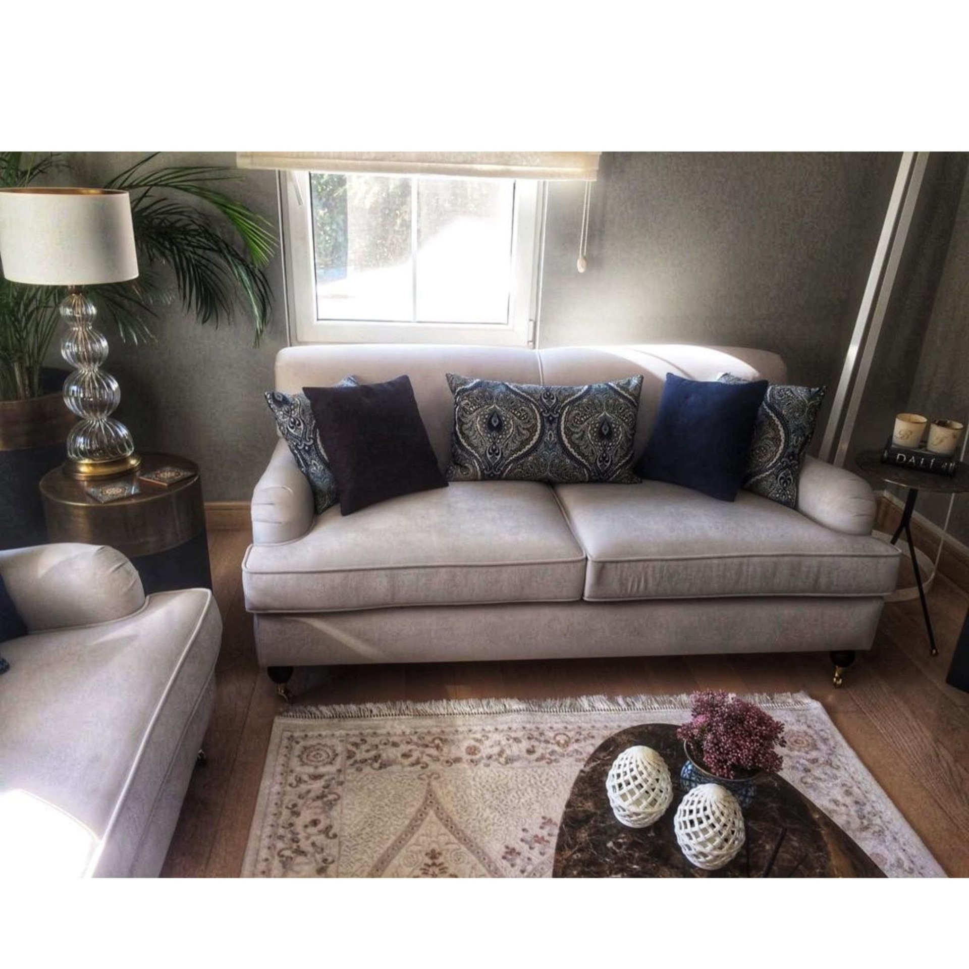Manhattan Sofa