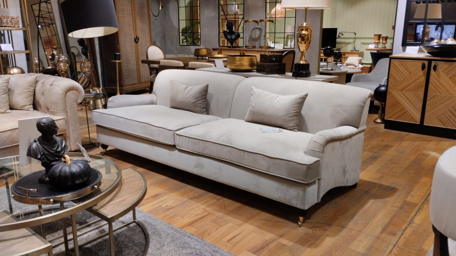 Manhattan Sofa