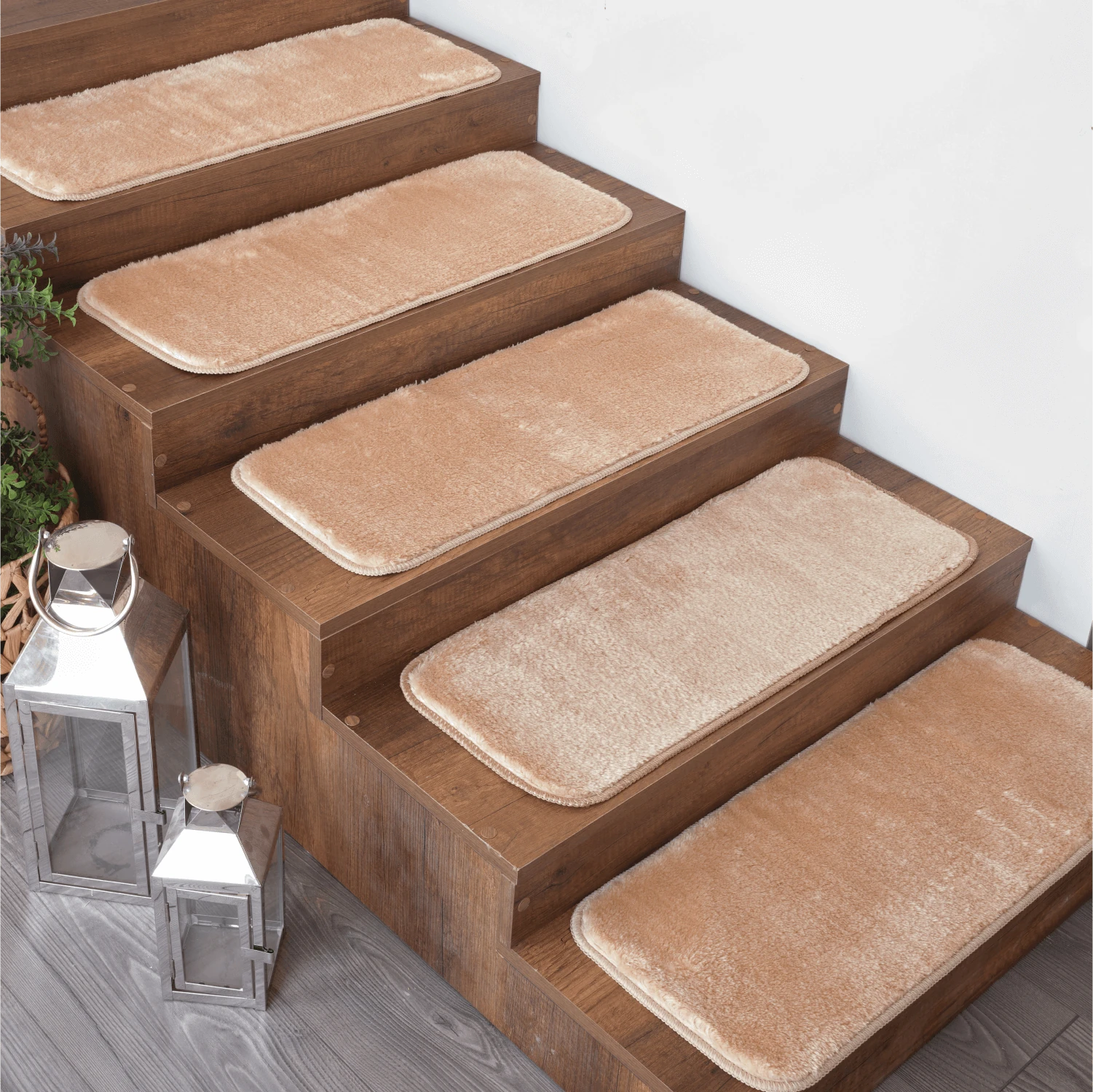 Sadiva Doğal Kaymaz Taban Yıkınabilir Koli İçi 15'li Merdiven Halısı 27x67