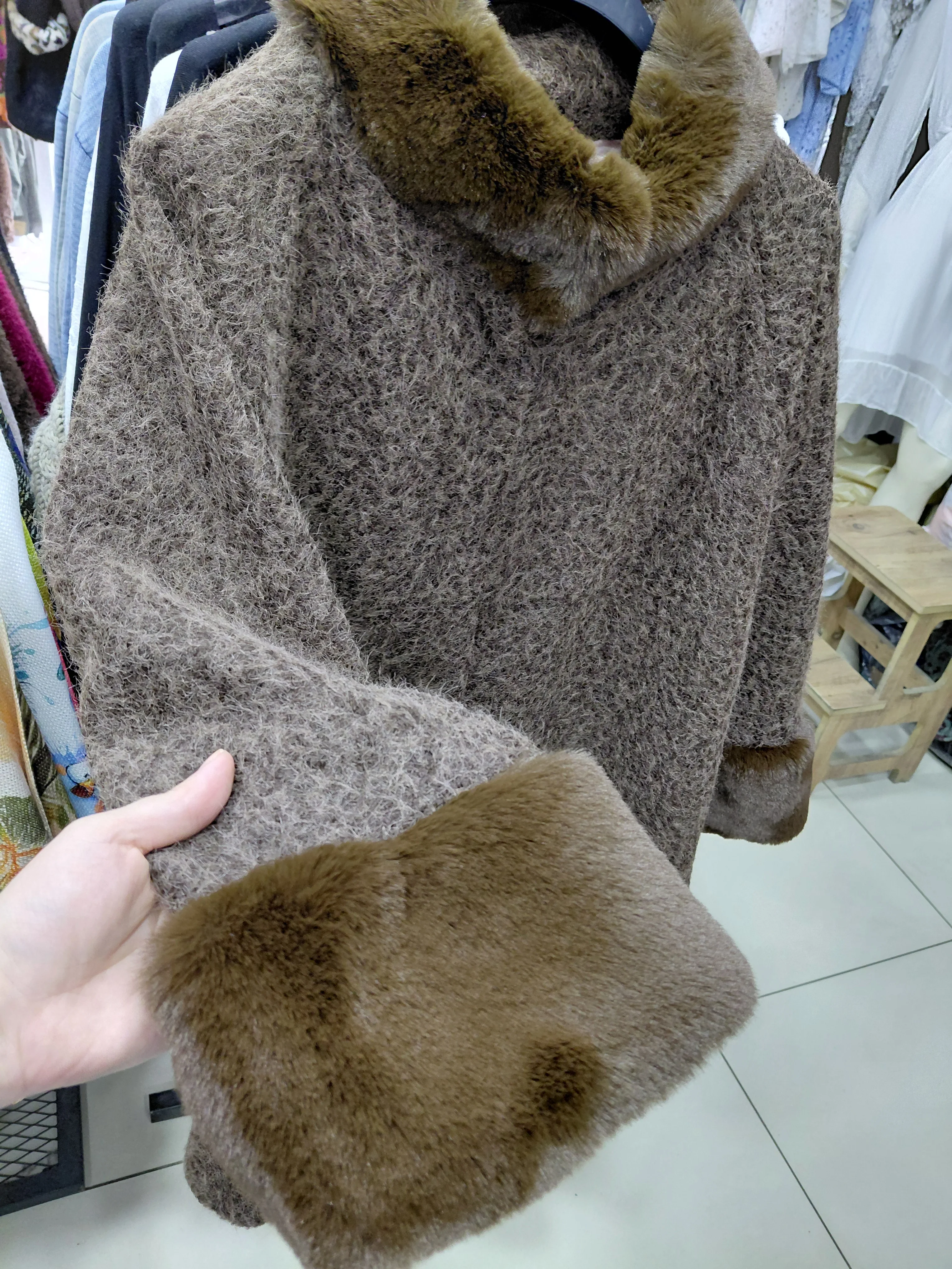 Kürklü Keçe Midi Boy Kaban