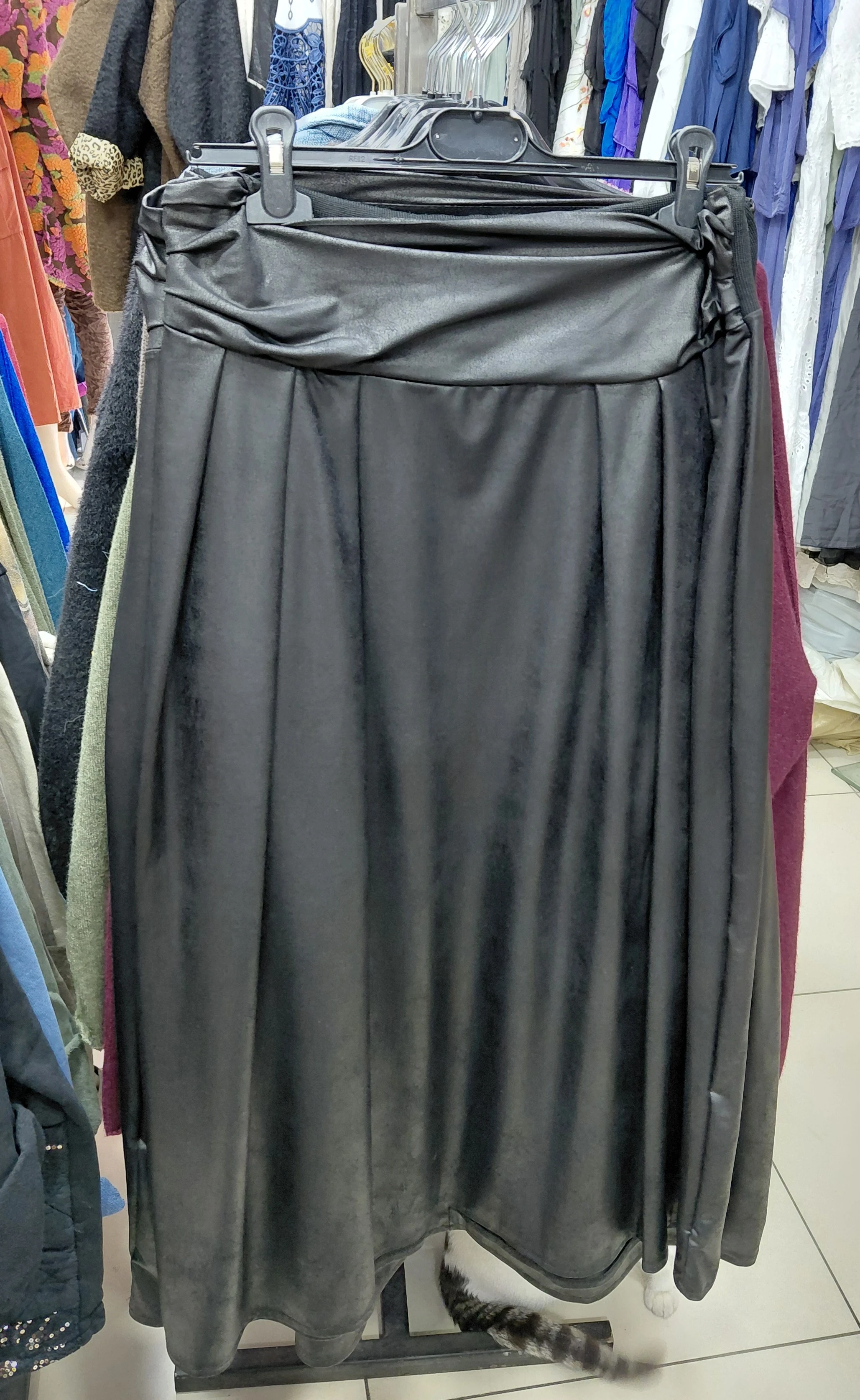 Deri Görünümlü Etek