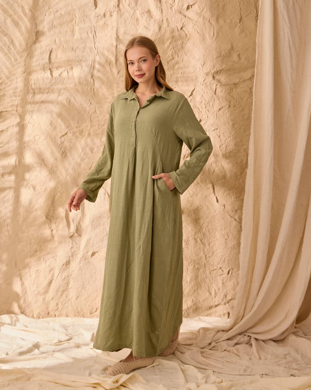 0098 ÖNDEN CEPLİ DÜZ KETEN ELBİSE