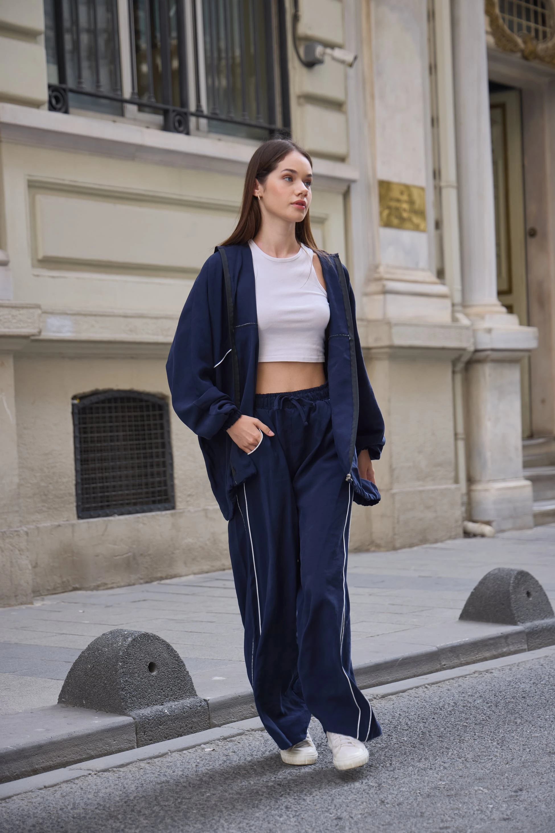 0013 Eşofman takım