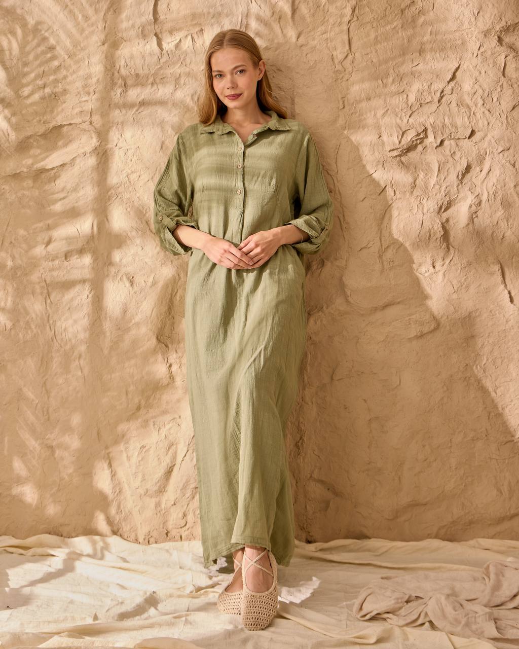 0098 ÖNDEN CEPLİ DÜZ KETEN ELBİSE