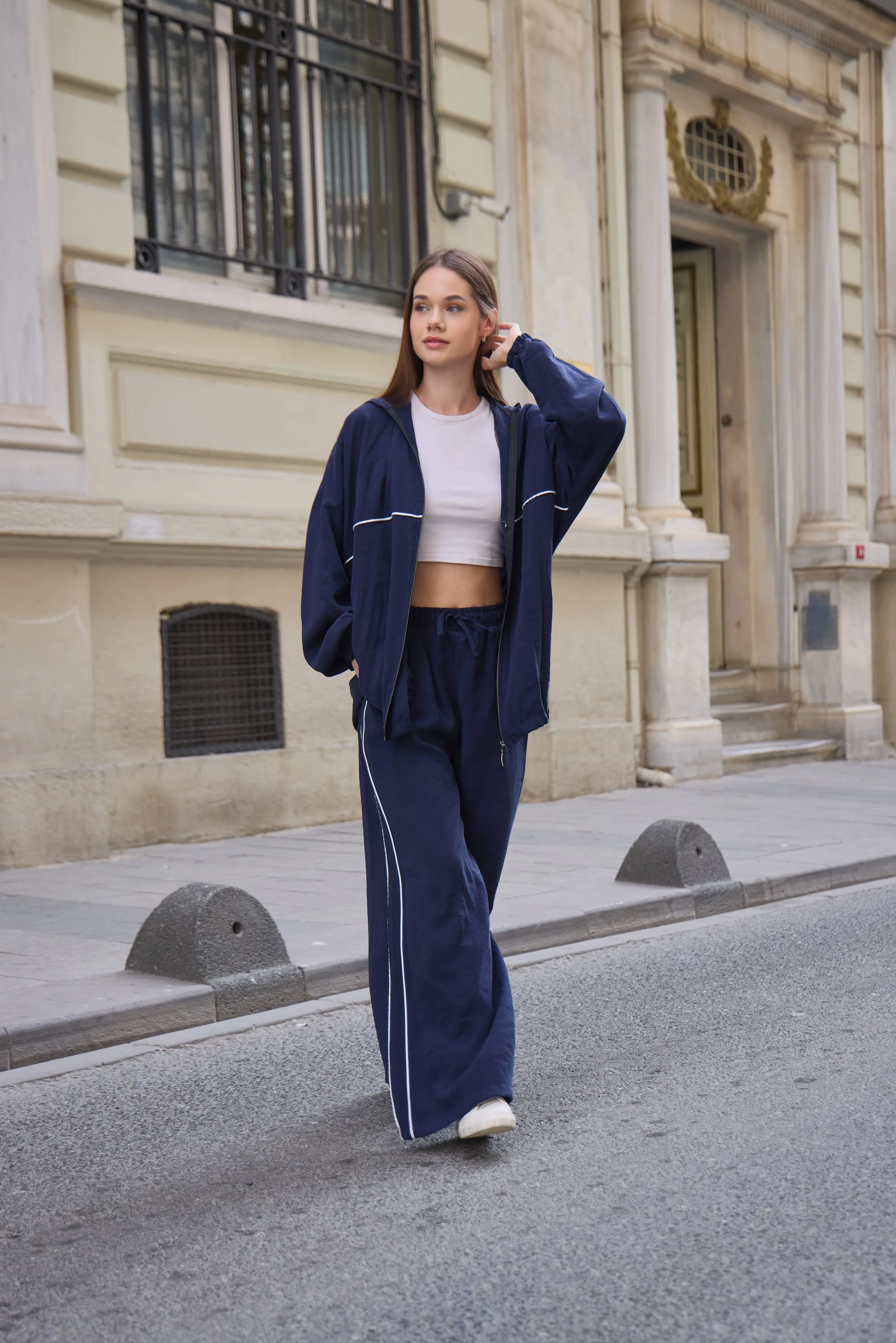 0013 Eşofman takım