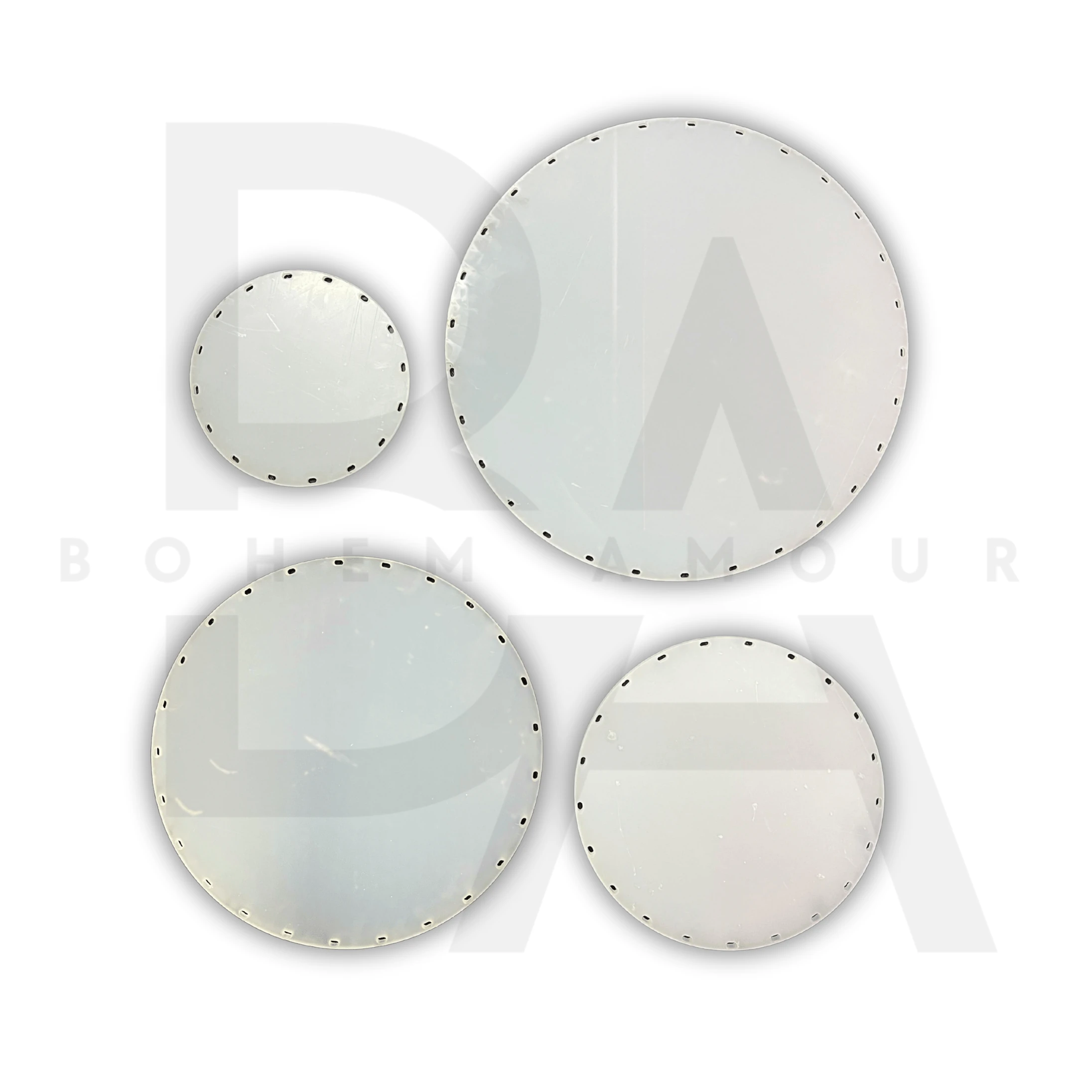 Pleksi Yuvarlak Delikli Rattan Altlık