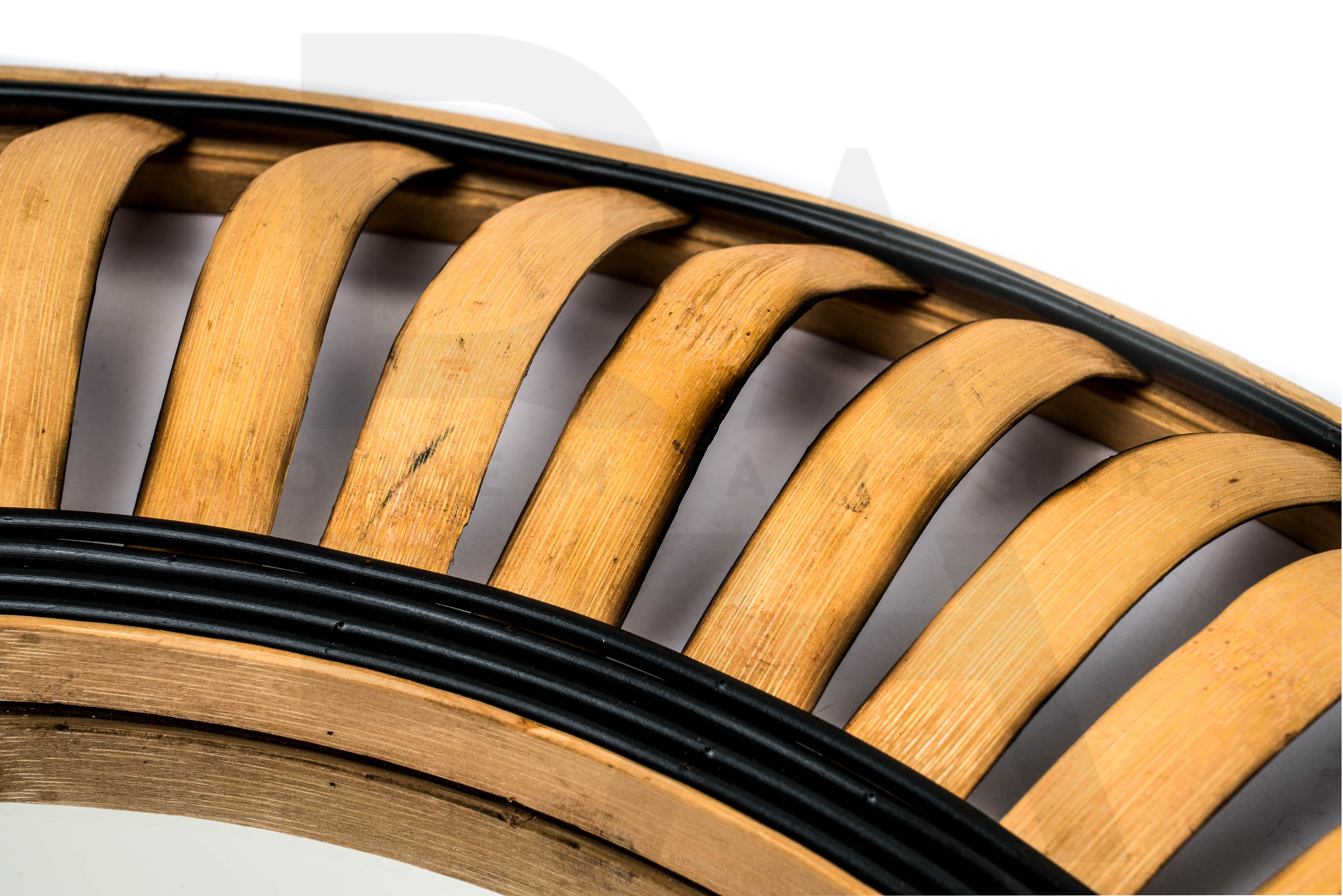 Yuvarlak Siyah Kenarlı Bambu Ayna