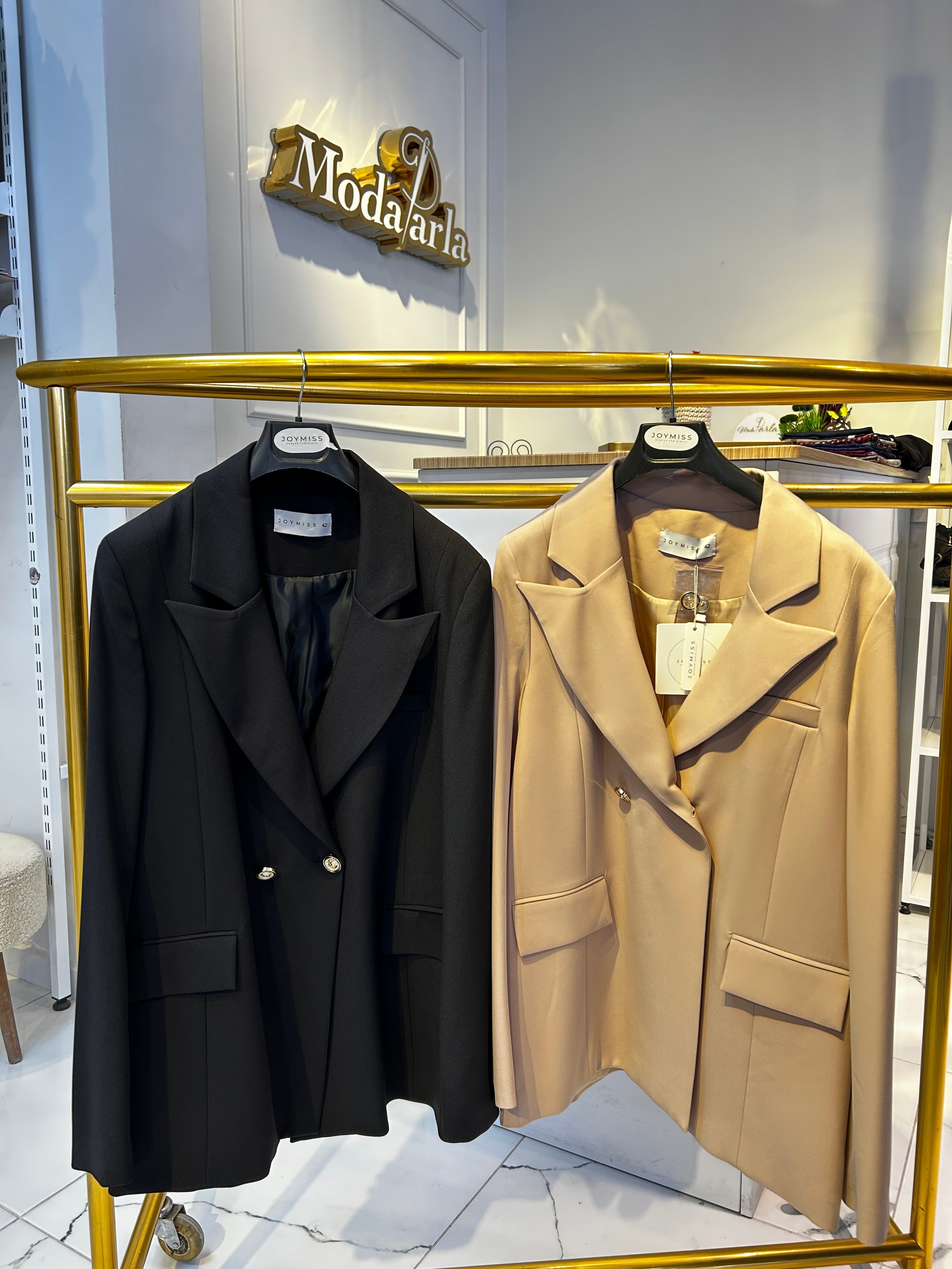 DÜĞME DETAYLI BLAZER CEKET