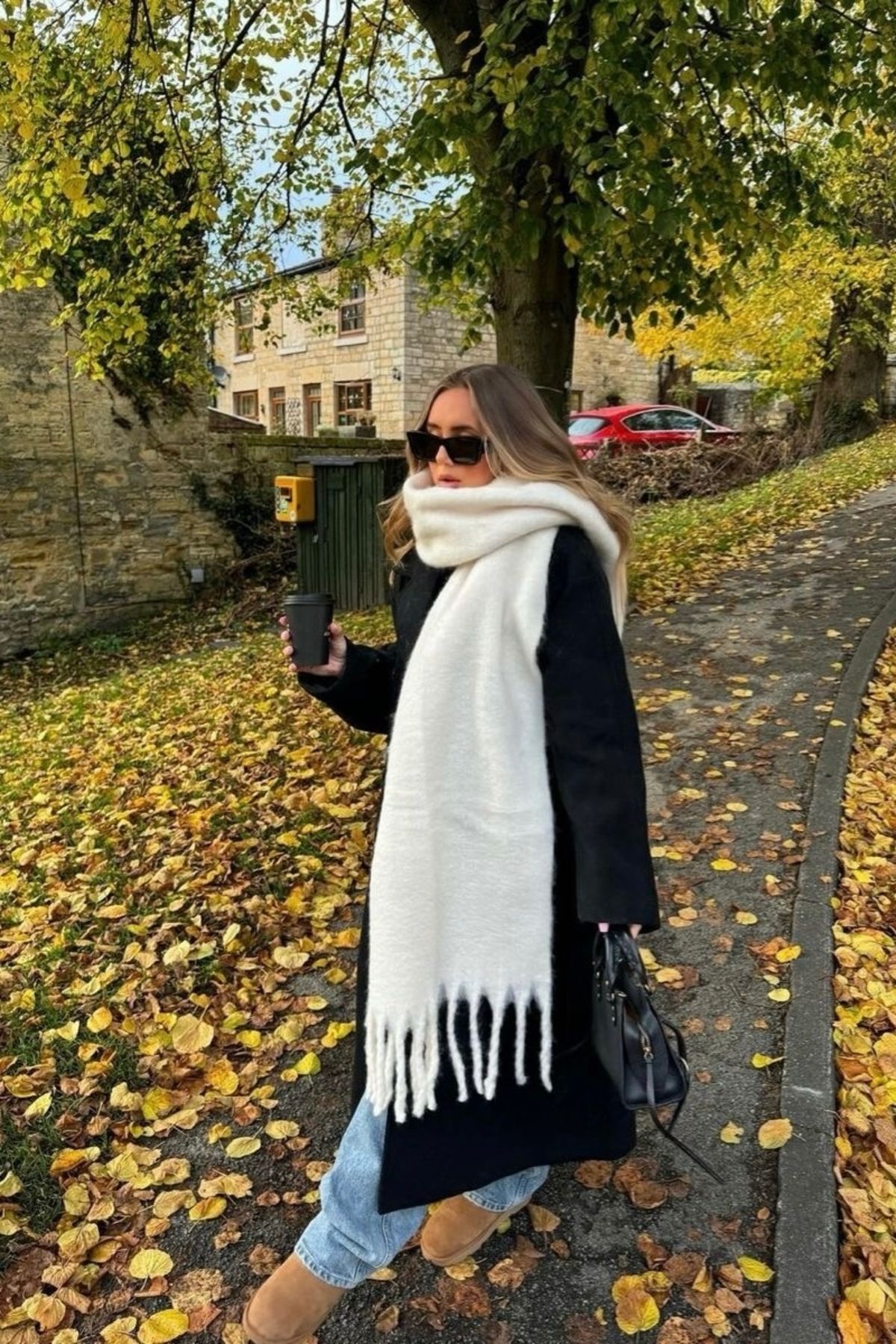 Alessa Atkı Yumuşak Dokulu Omuz Şalı - beyaz