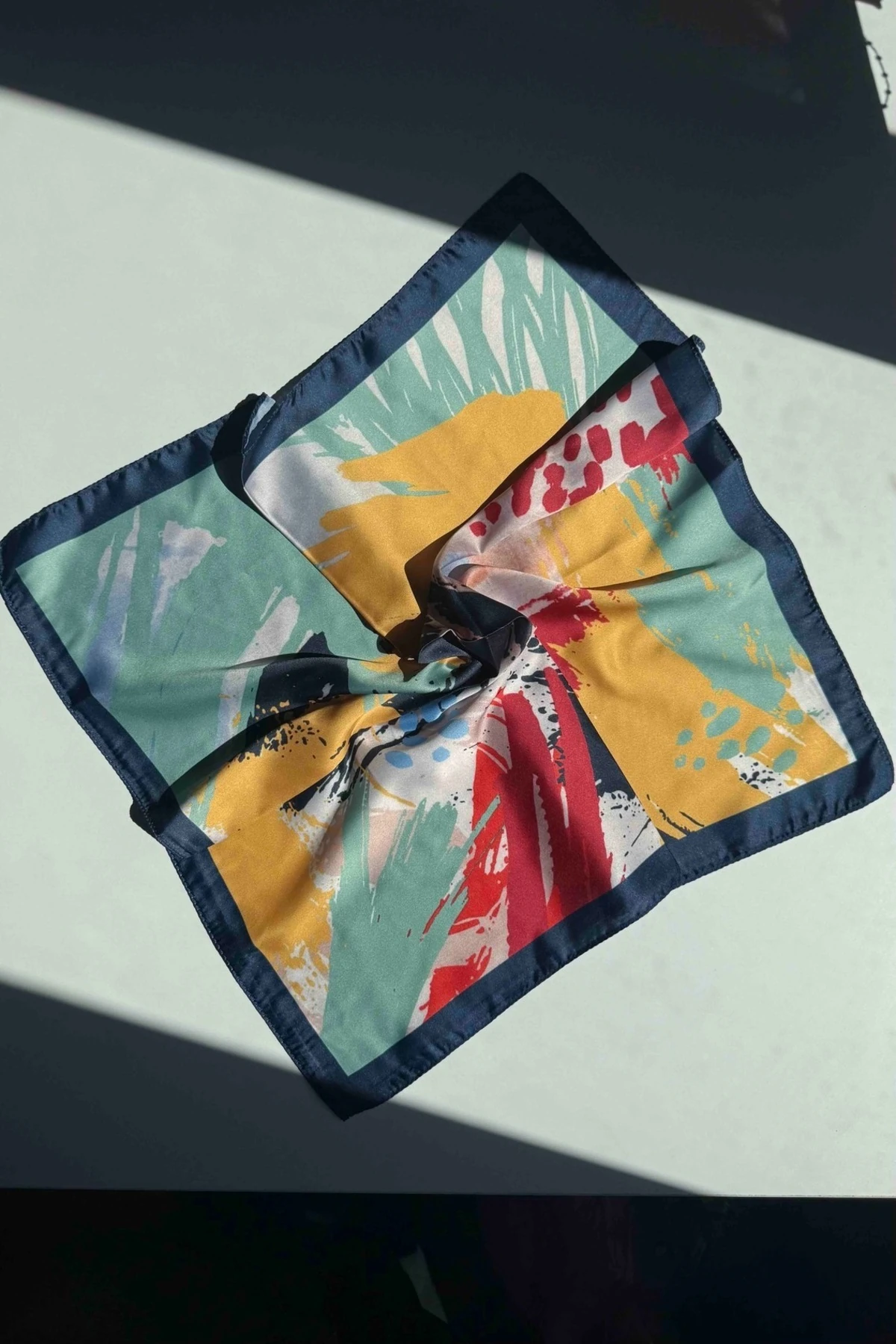 Desenli Kırmızı Fular - çok renkli-lacivert