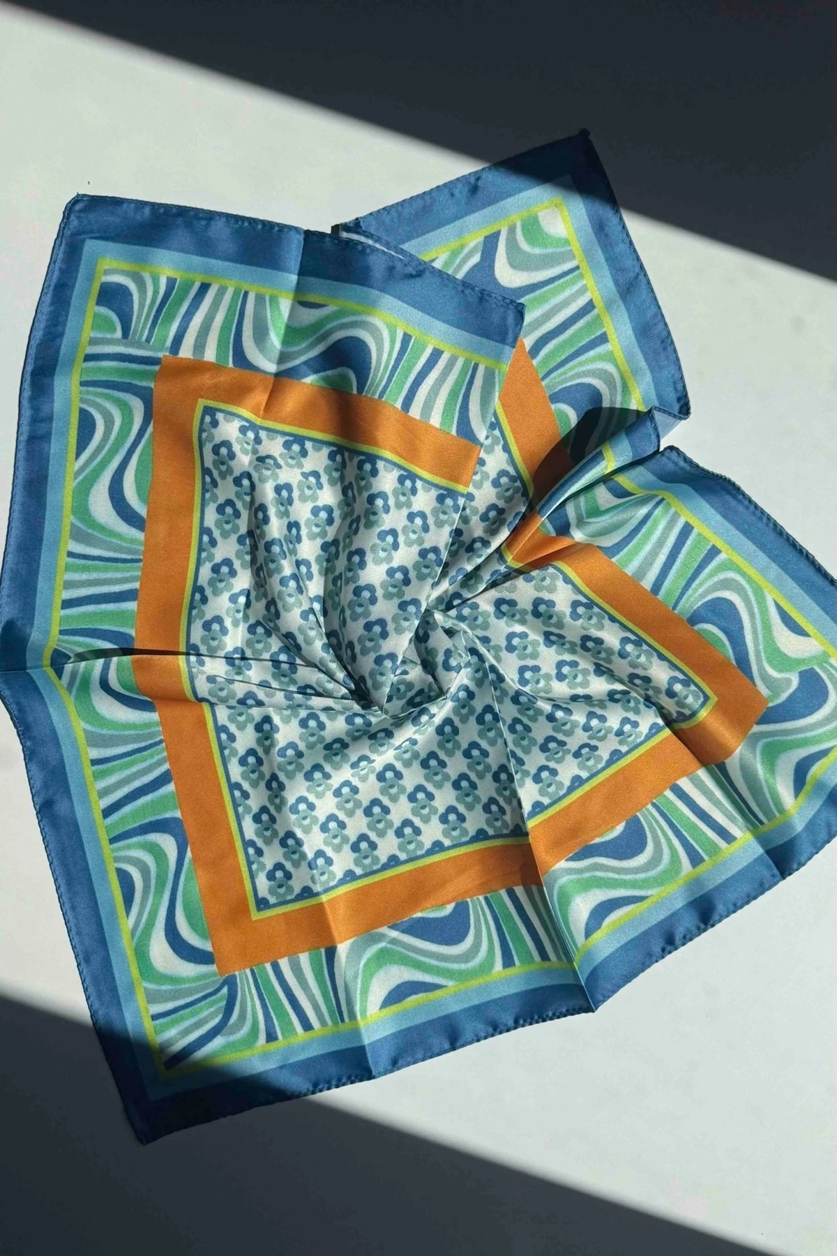 Desenli Kırmızı Fular - kiremit