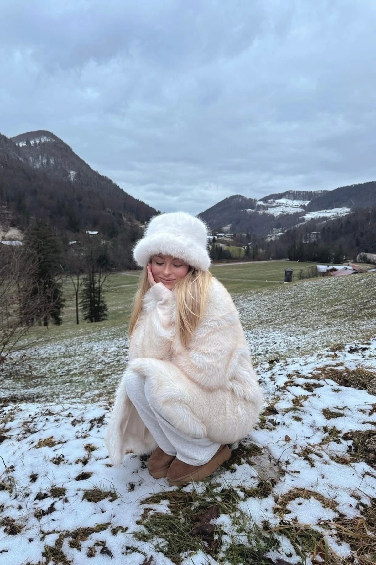 Premium Peluş Bucket Kadın Şapka - beyaz