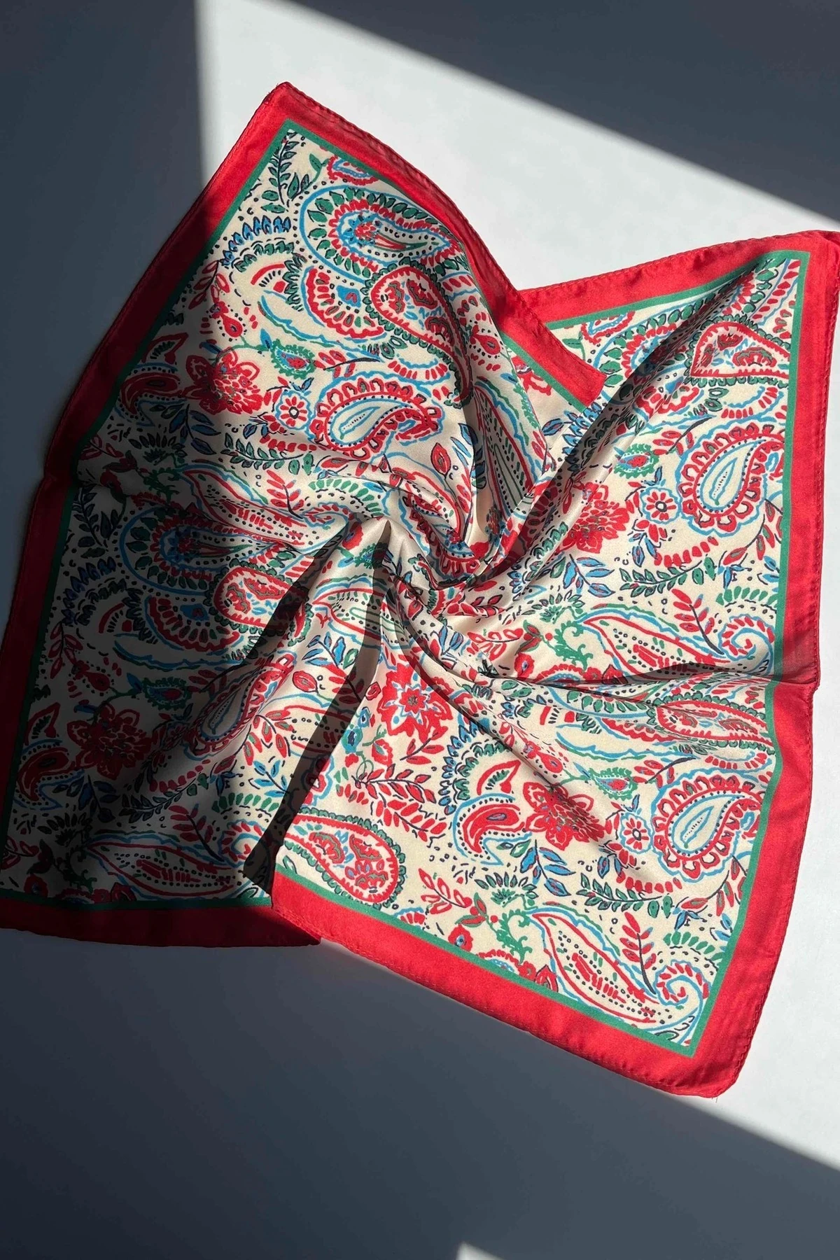 Desenli Kırmızı Fular - kırmızı-desenli