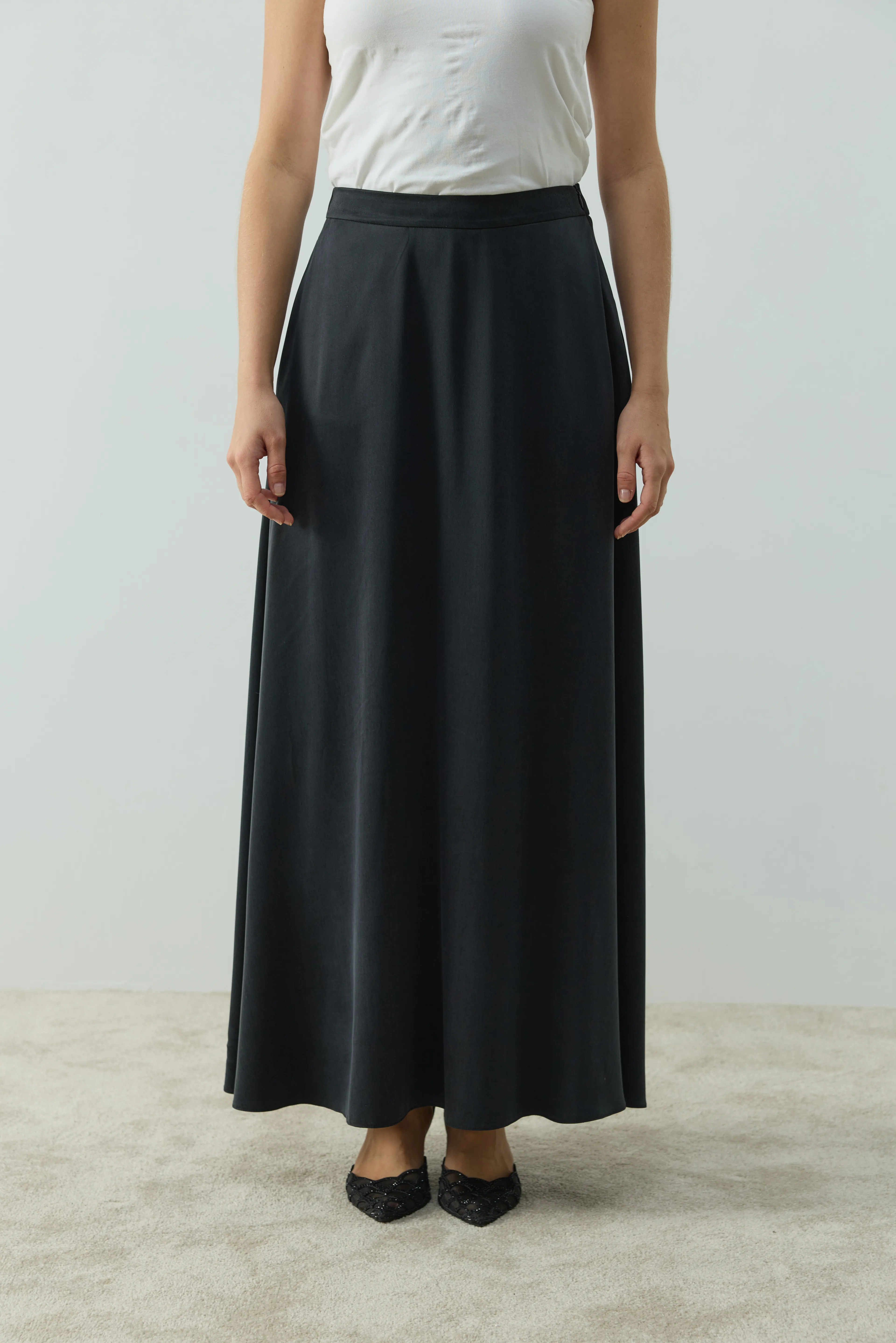 Nuve Kupra Etek - Siyah