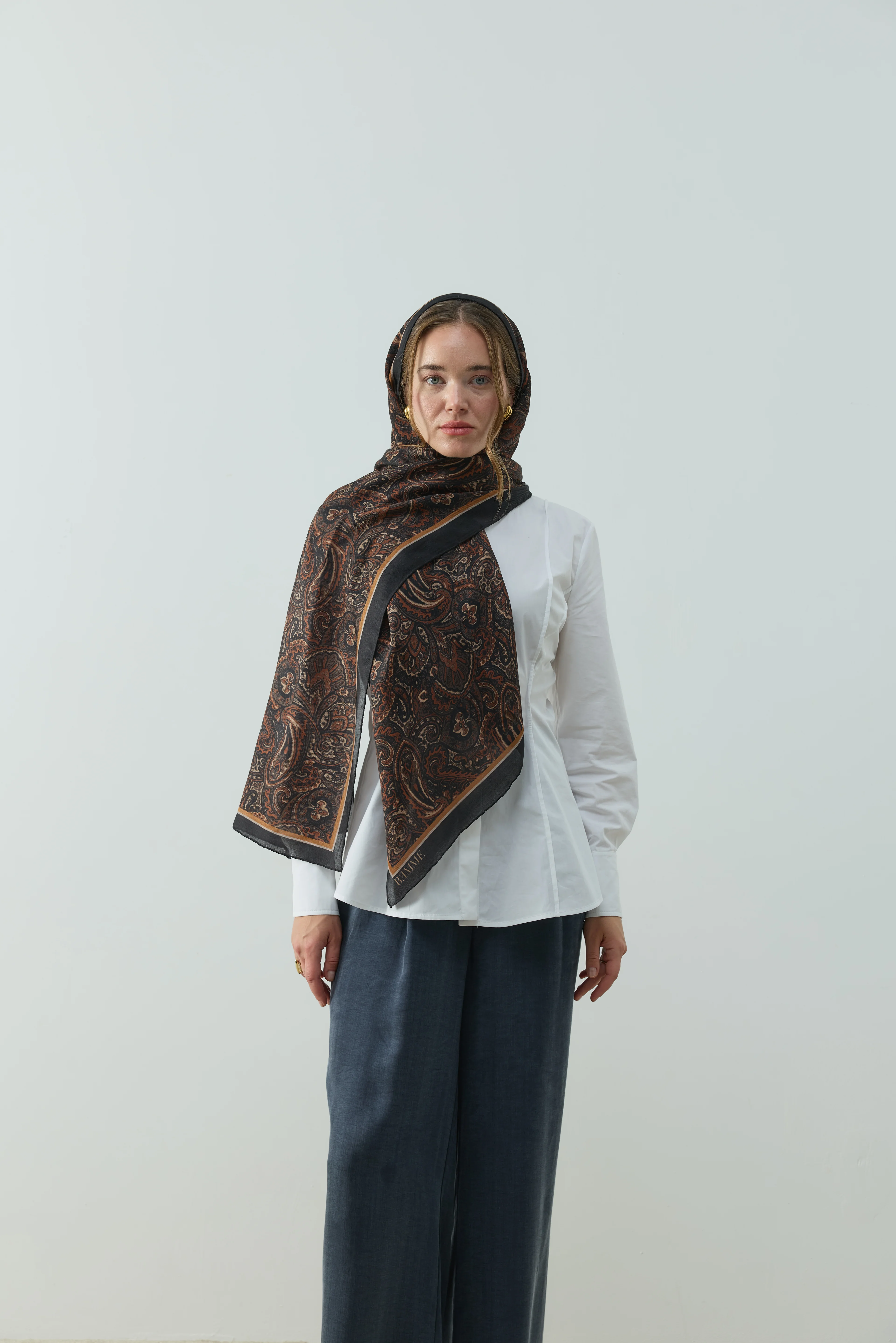 Naira Şal  - Acı Kahve