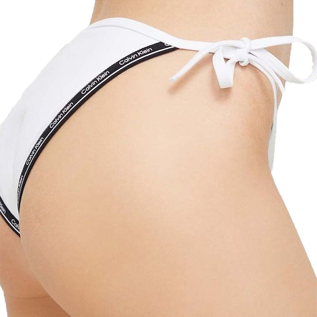 Calvin Klein Kadın String Side Tie Bikini Altı Beyaz