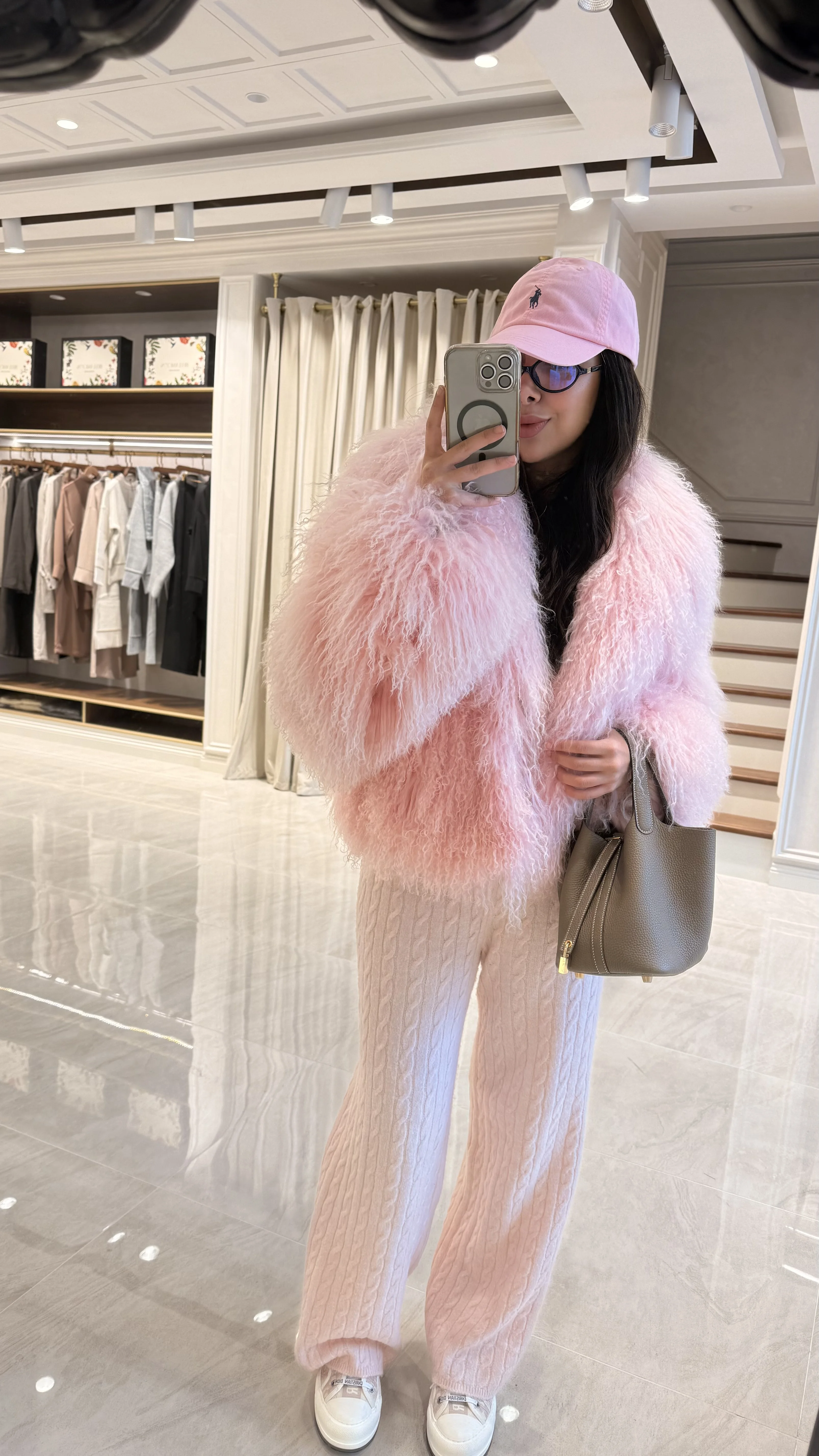 Youmi Fur Rose