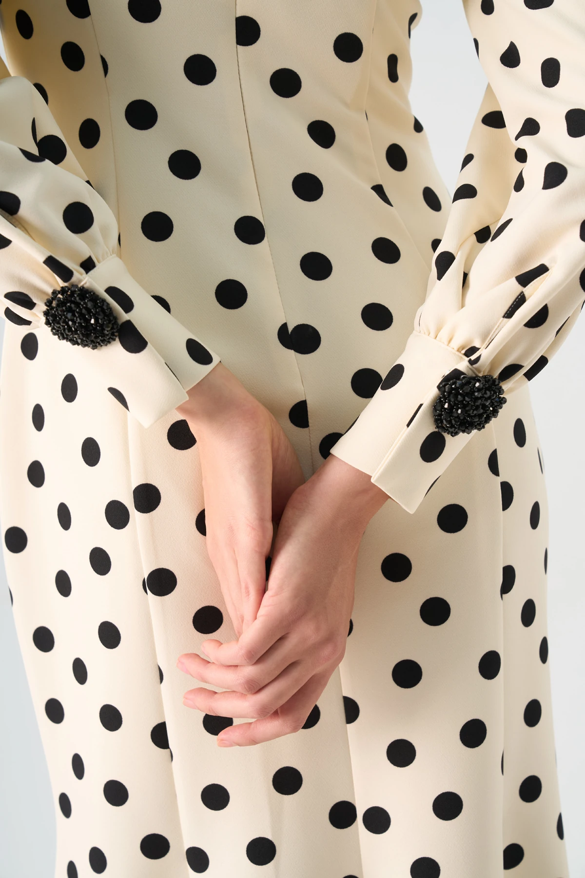 Puantiyeli Geniş Yaka Midi Elbise EL-4367