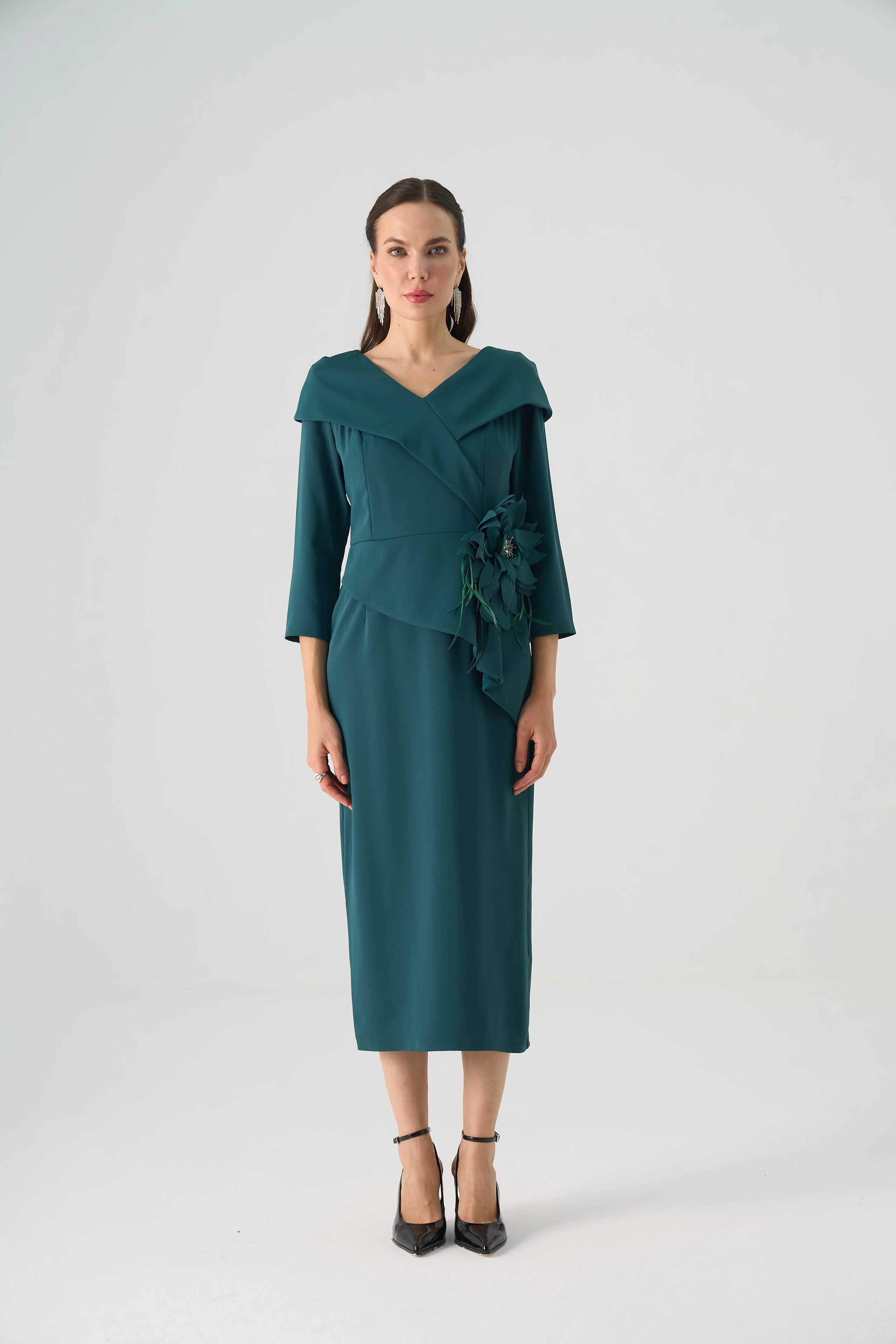 Kruvaze kapamalı beli volanlı krep elbise EL-4374