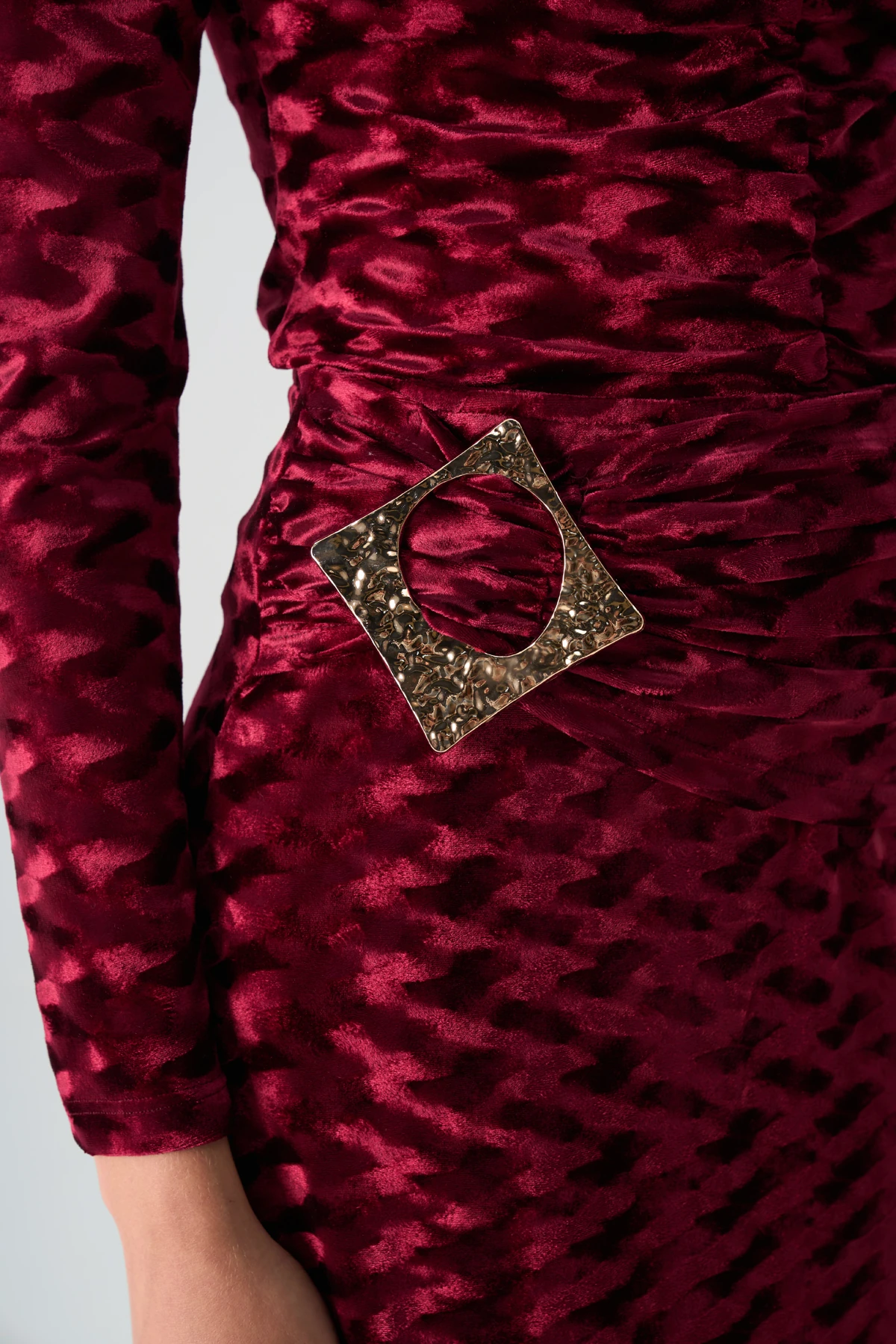 Gold aksesuarlı büzgü detaylı kadife ikili takım EL-2773