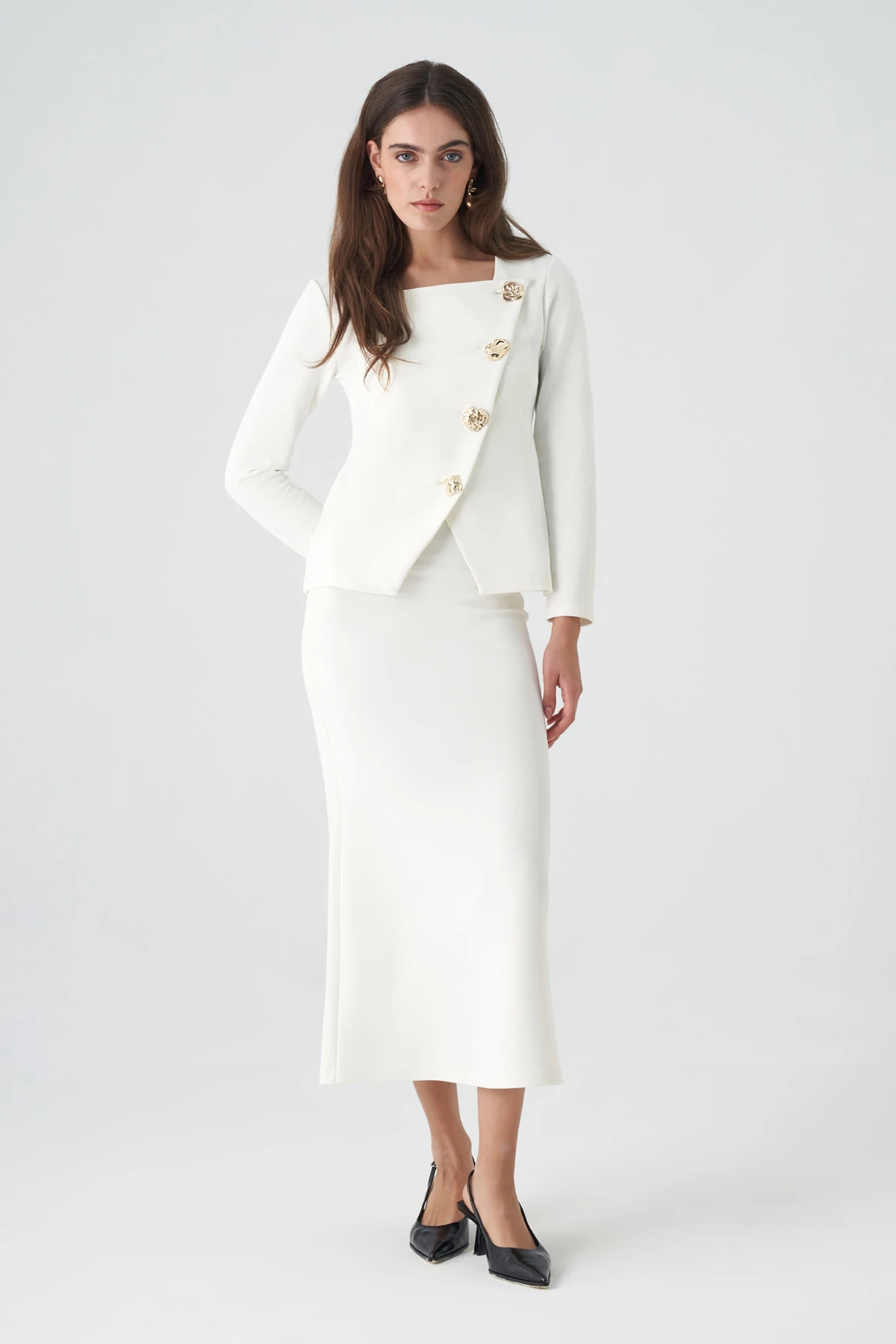 Kare yakalı asimetrik düğmeli triko takım EL-2734