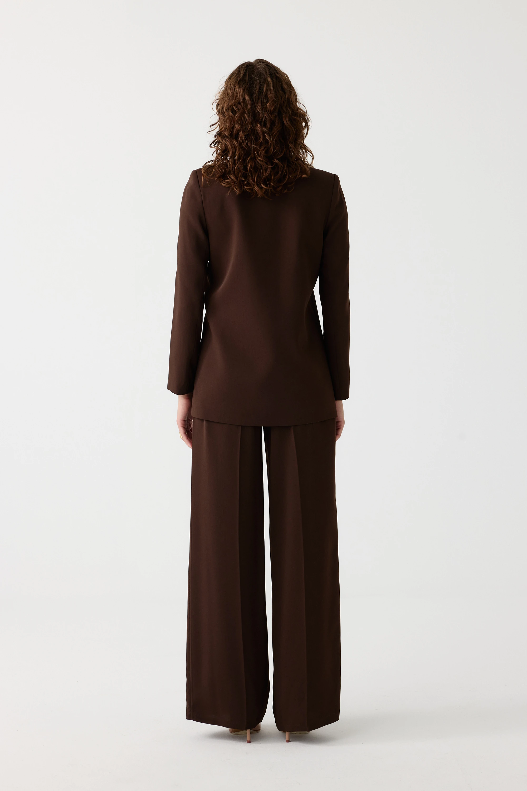 Gold aksesuarlı kruvaze kapama ceket takım EL-2704