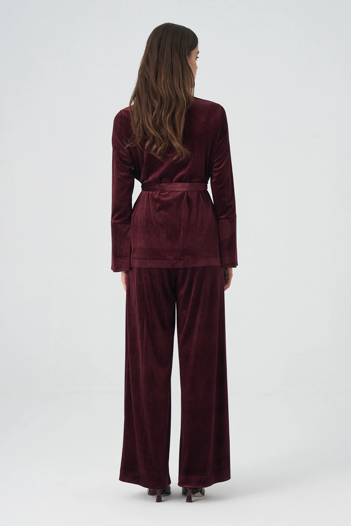 Saten garnili kruvaze simli kadife takım EL-2758