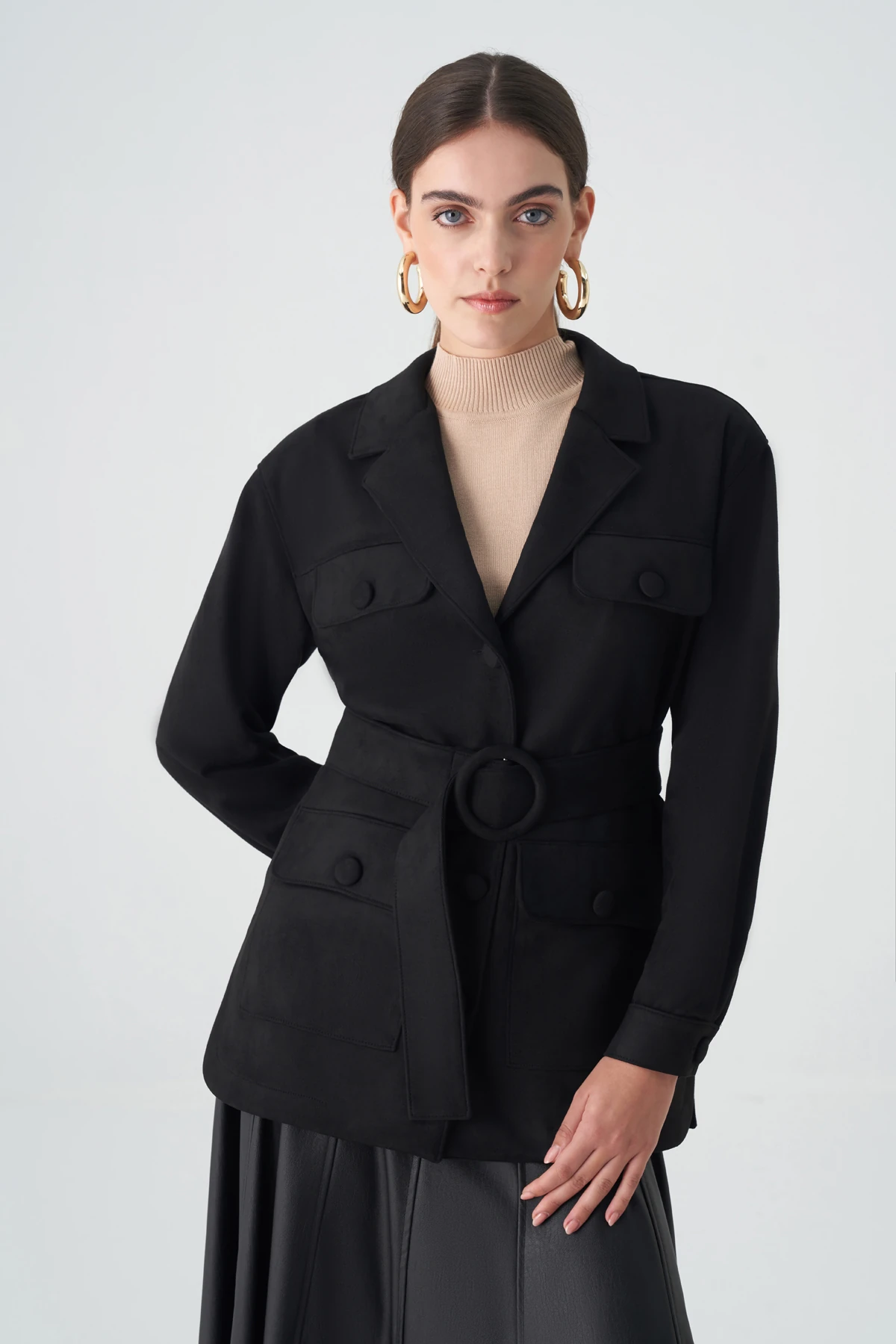 Siyah Kuşaklı Süet Görünümlü Ceket