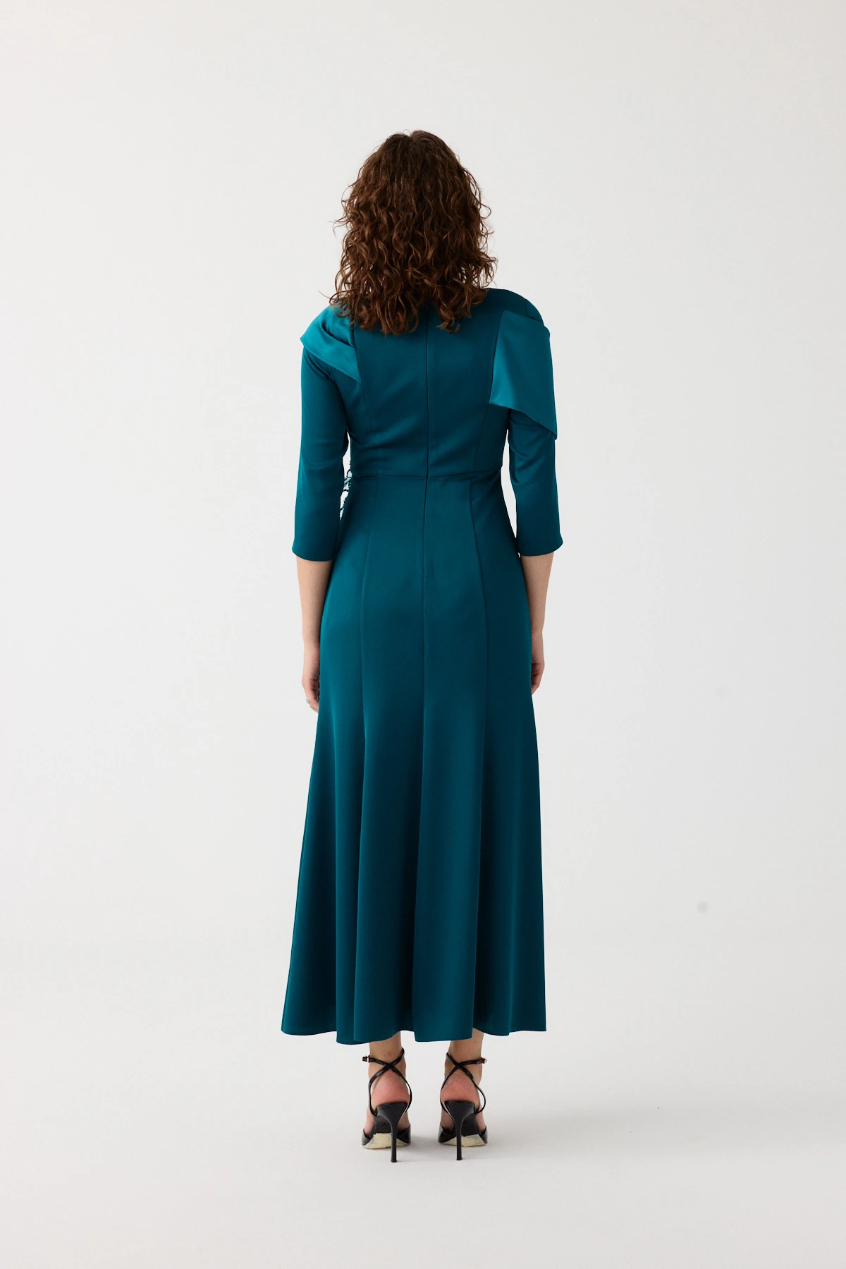 Saten detaylı çiçek aksesuarlı elbise EL-4362