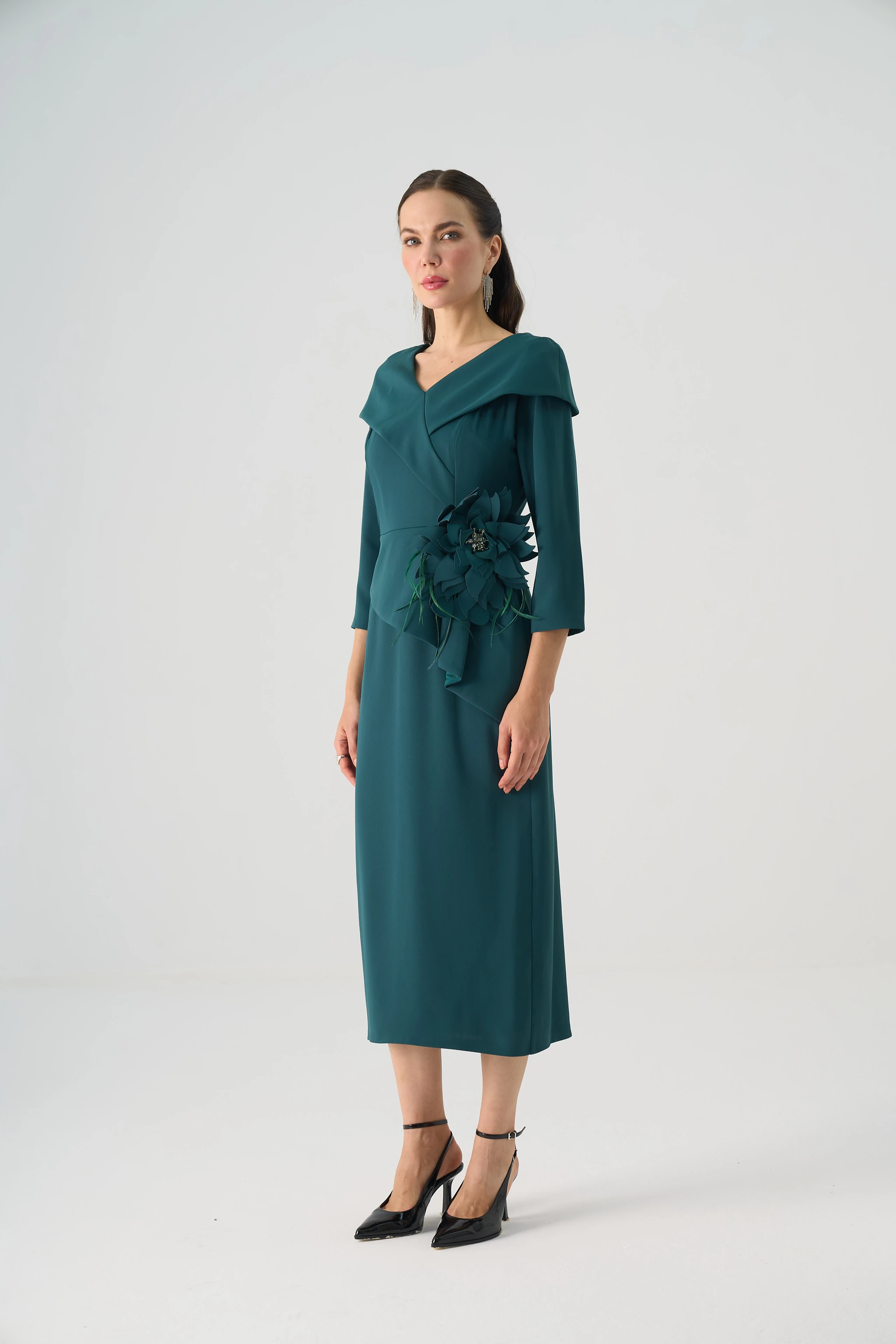 Kruvaze kapamalı beli volanlı krep elbise EL-4374