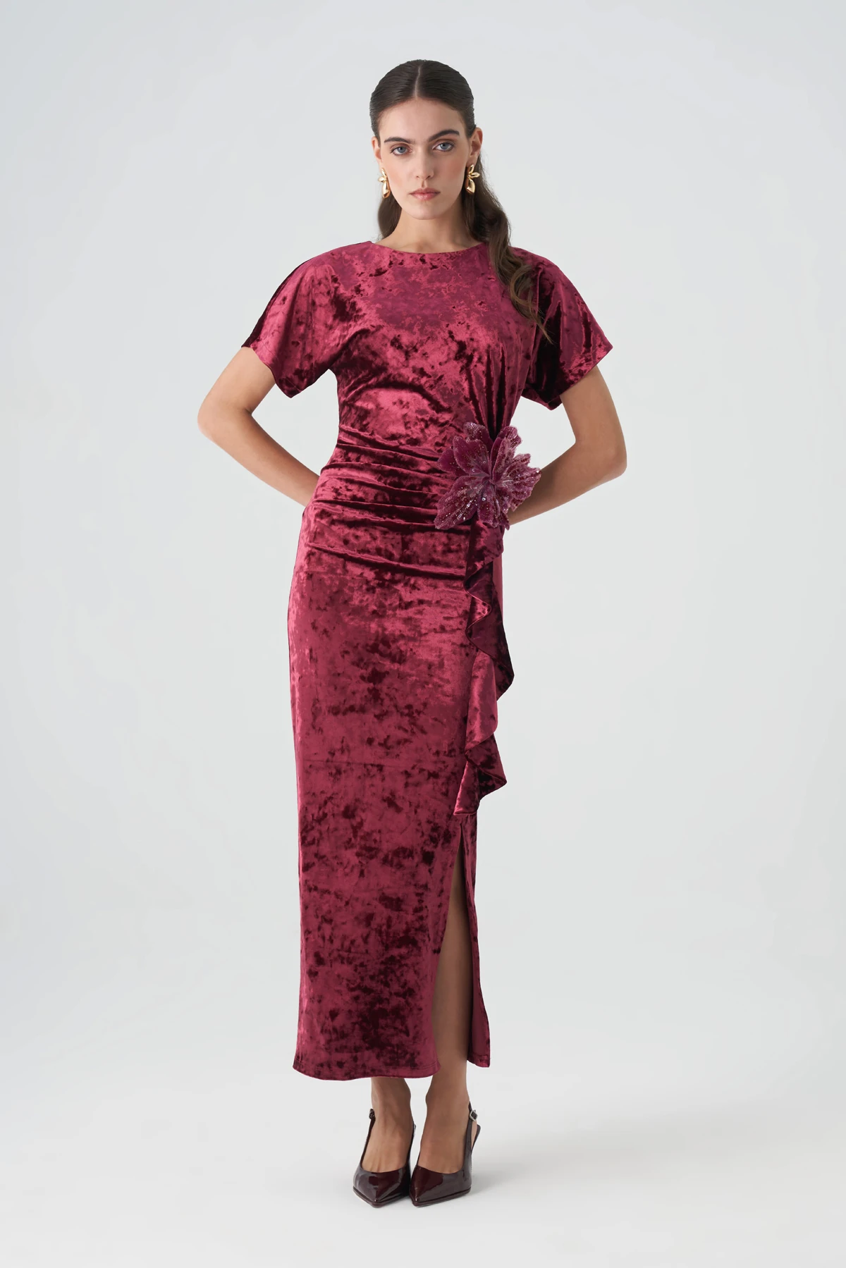 Düşük kollu volanlı kadife elbise EL-4442