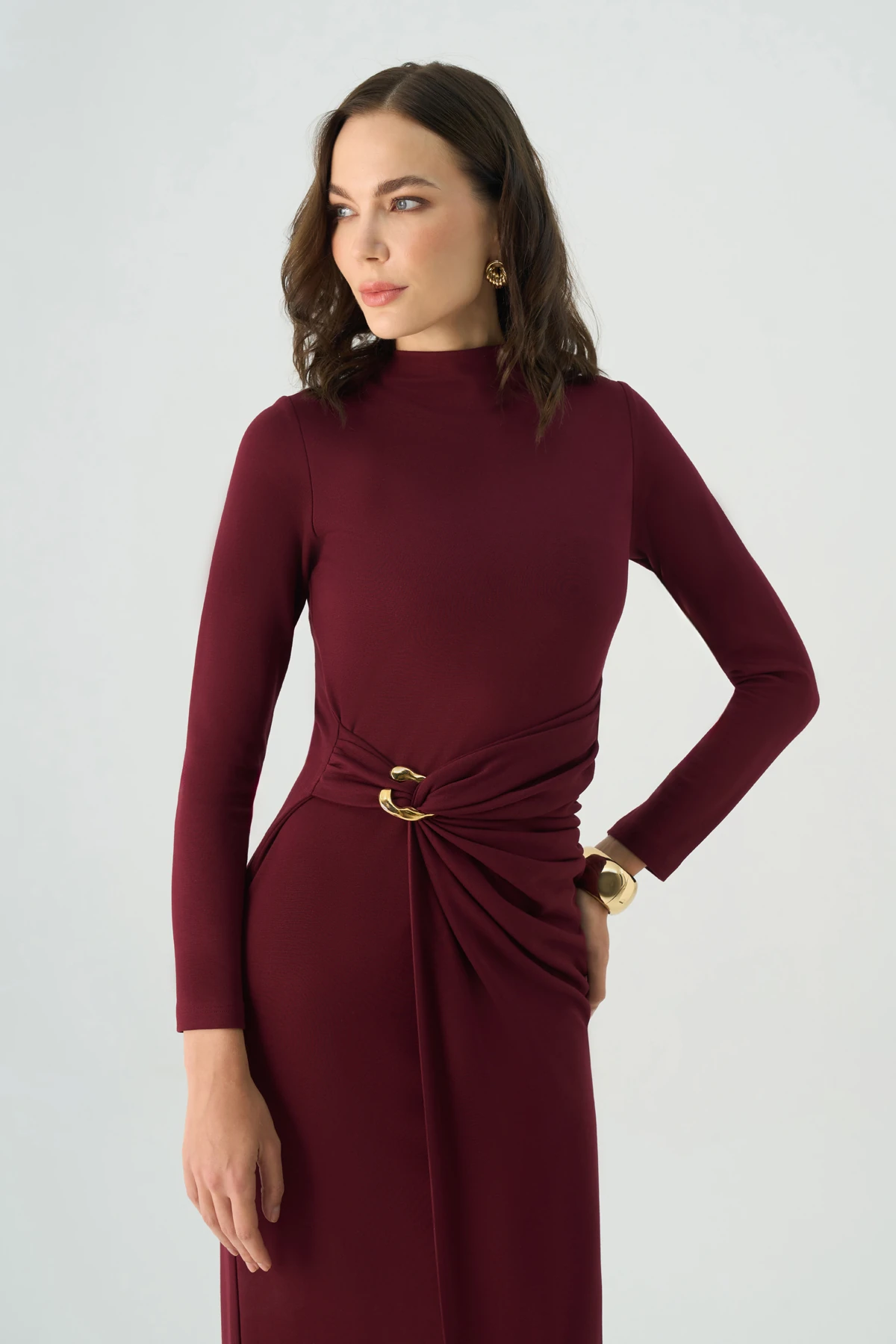 Gold aksesuarlı örme elbise DK-9989