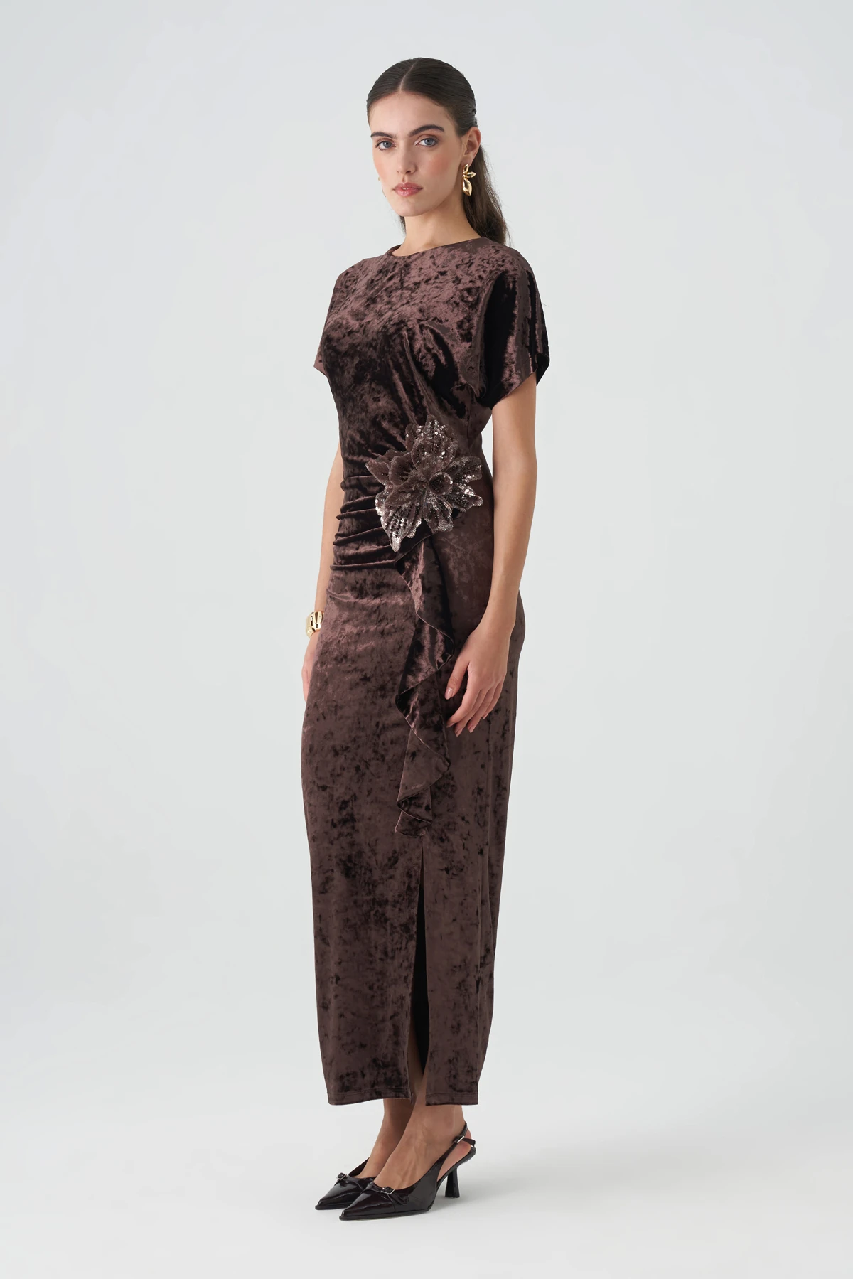 Düşük kollu volanlı kadife elbise EL-4442