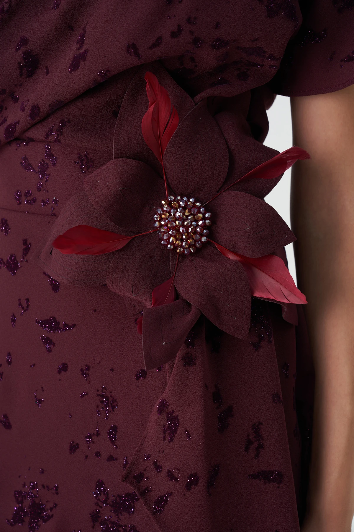 Kadife baskılı volanlı krep elbise EL-4439