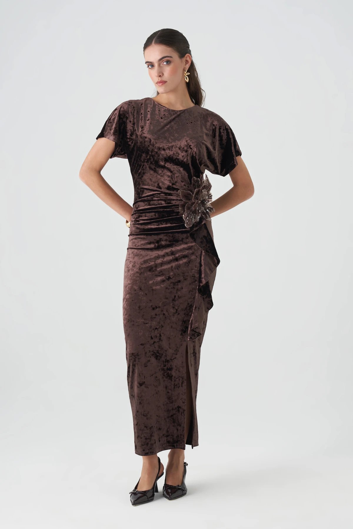 Düşük kollu volanlı kadife elbise EL-4442