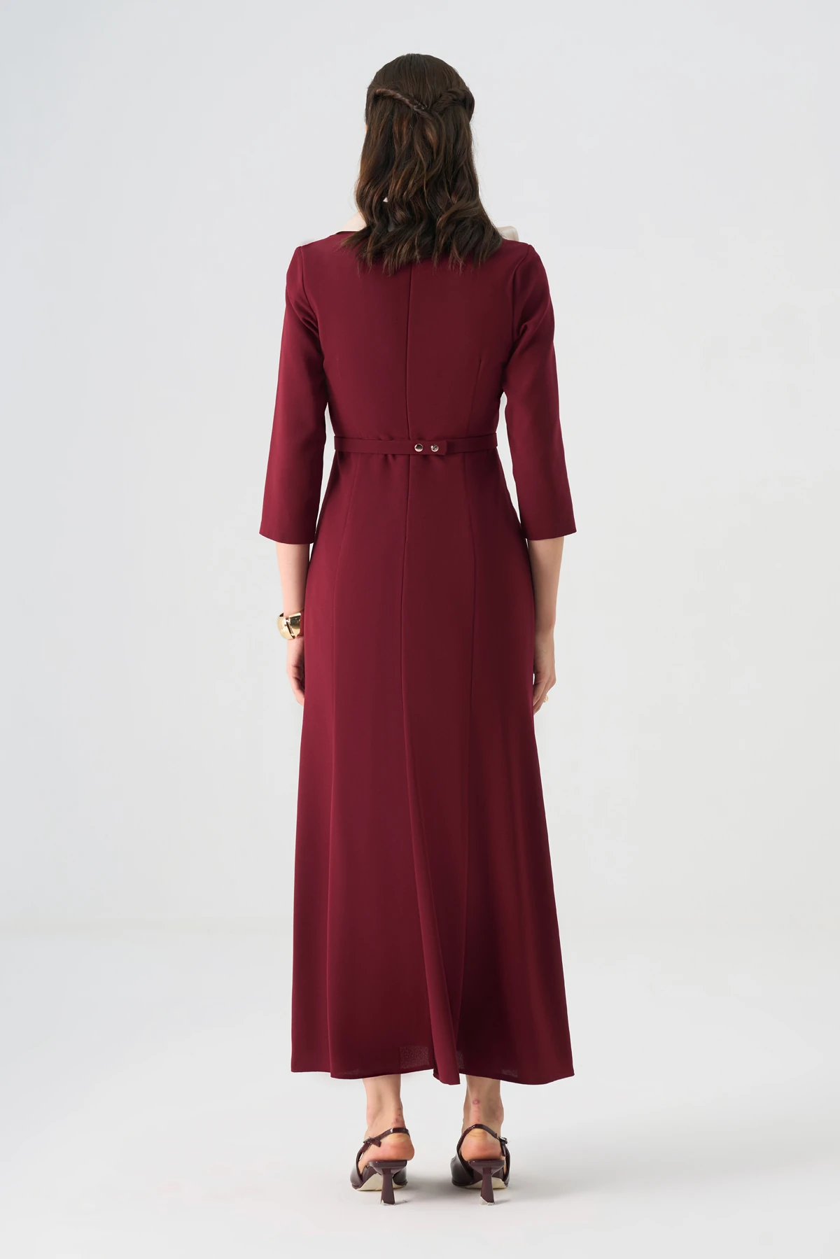 Saten yakalı çiçek espirili krep elbise EL-4427