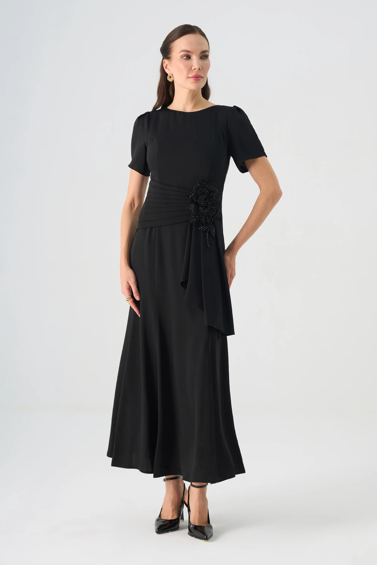 Beli pilise detaylı çiçekli elbise EL-4387