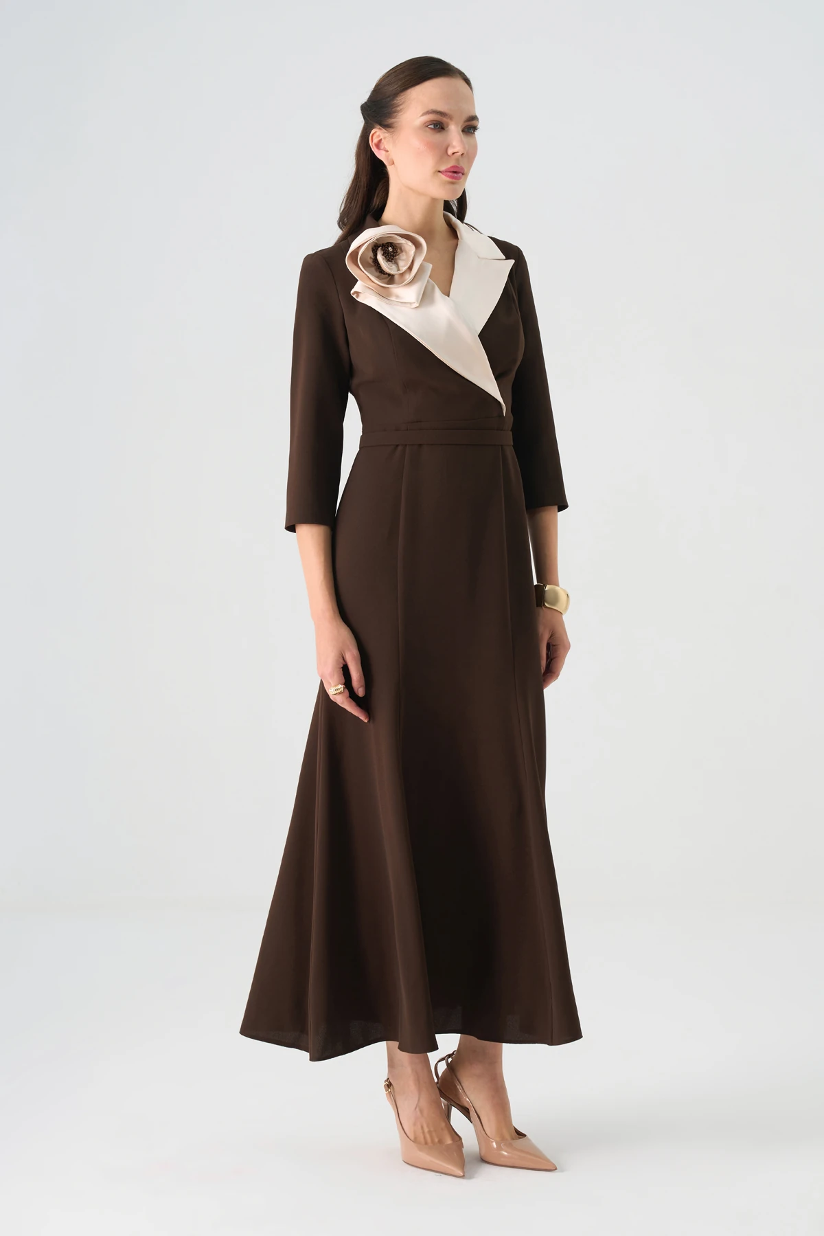 Saten yakalı çiçek espirili krep elbise EL-4427